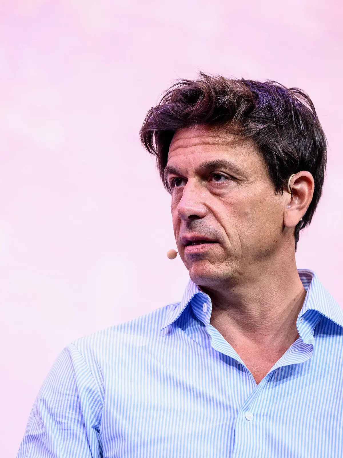 08.09.2021, Bayern, München: Toto Wolff, österreichischer Rennfahrer, Investor und Motorsportchef bei Mercedes, spricht während der Internationalen Automobil-Ausstellung (IAA Mobility) bei einer Podiumsveranstaltung zum Thema ·Driving Innovation in the World·s Fastest Laboratory·. Die IAA MOBILITY 2021 findet vom 07.-12.09.2021 in München statt Foto: Matthias Balk/dpa +++ dpa-Bildfunk +++