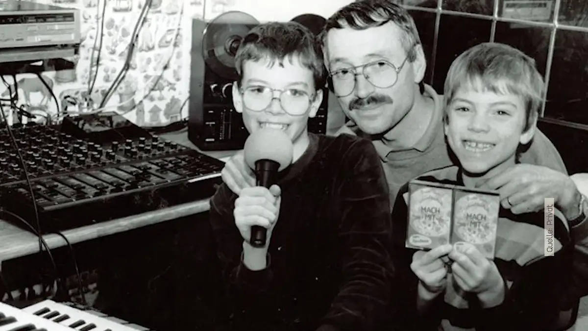 Andreas und Chris Ehrlich mit ihrem Papa.