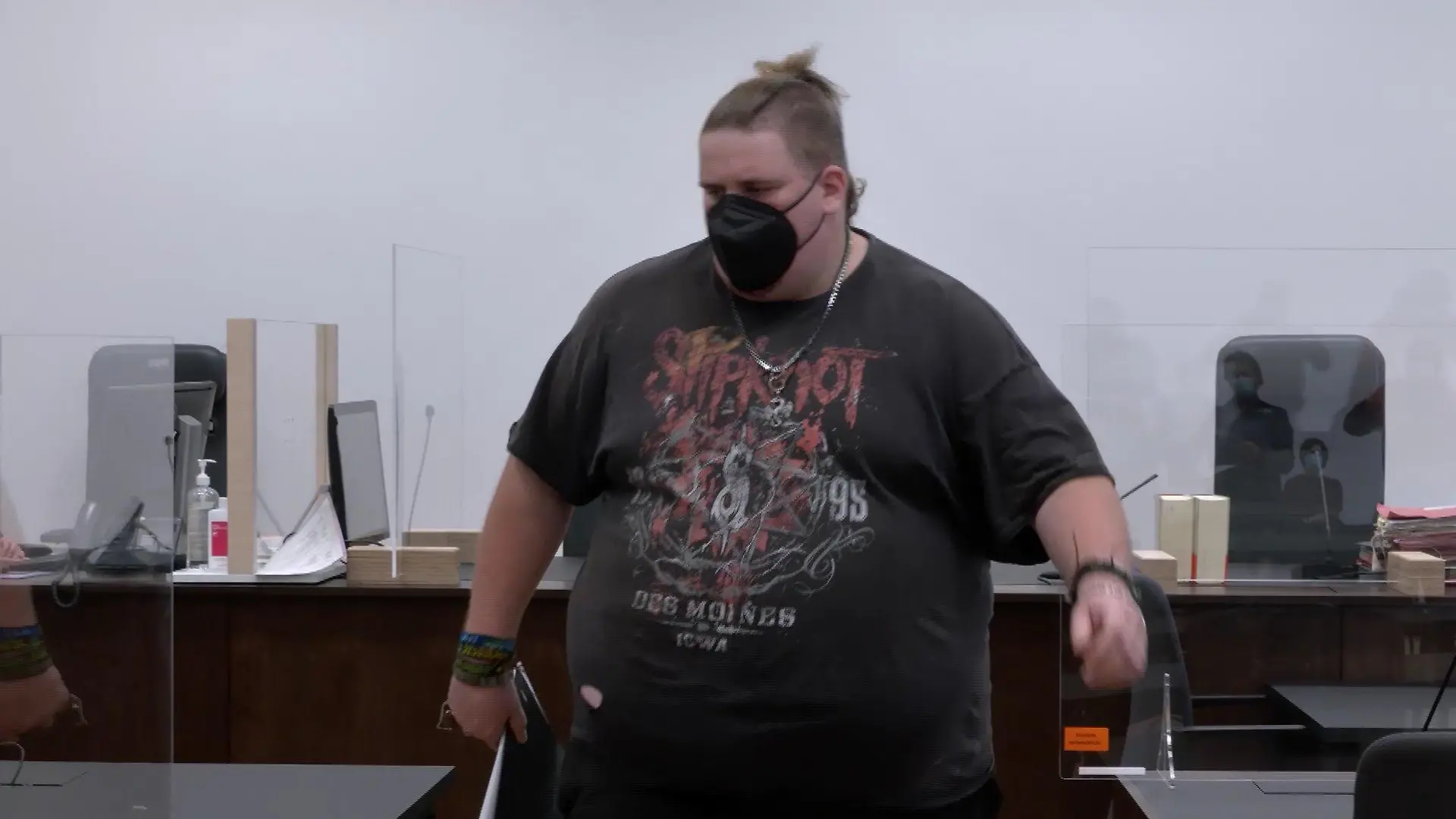Der Youtuber "Drachenlord" steht in Nürnberg vor Gericht.