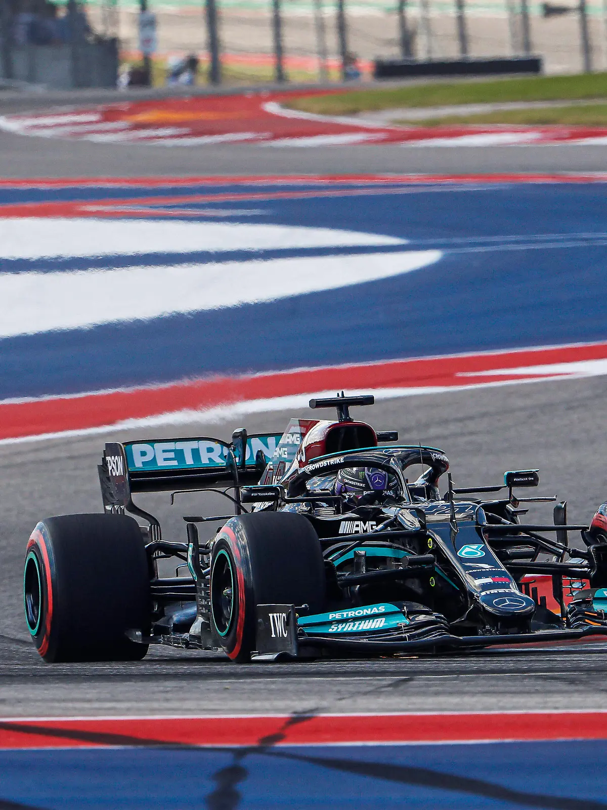  44 HAMILTON Lewis gbr, Mercedes AMG F1 GP W12 E Performance, action during the Formula 1 Aramco United States Grand Prix 2021, 17th round of the 2021 FIA Formula One World Championship, WM, Weltmeisterschaft from October 21 to 24, 2021 on the Circuit of the Americas, in Austin, Texas, United States of American - F1 - UNITED STATES GRAND PRIX 2021 DPPI/Panoramic PUBLICATIONxNOTxINxFRAxITAxBEL 00121035__V2_6952.JPG_