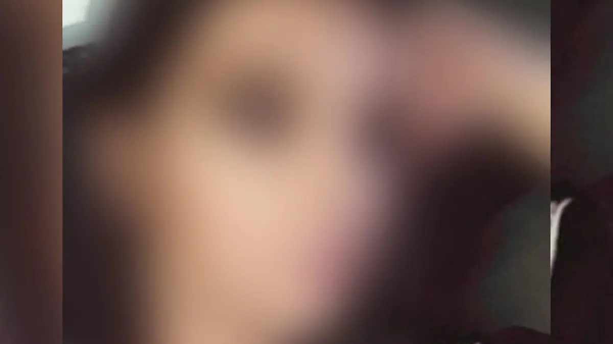 Die 19-Jährige soll mit einer fast 22 Kilo wiegenden Waschbetonplatte beschwert, von den angeklagten Männern über ein Geländer geschoben und in die Weser geworfen worden sein.