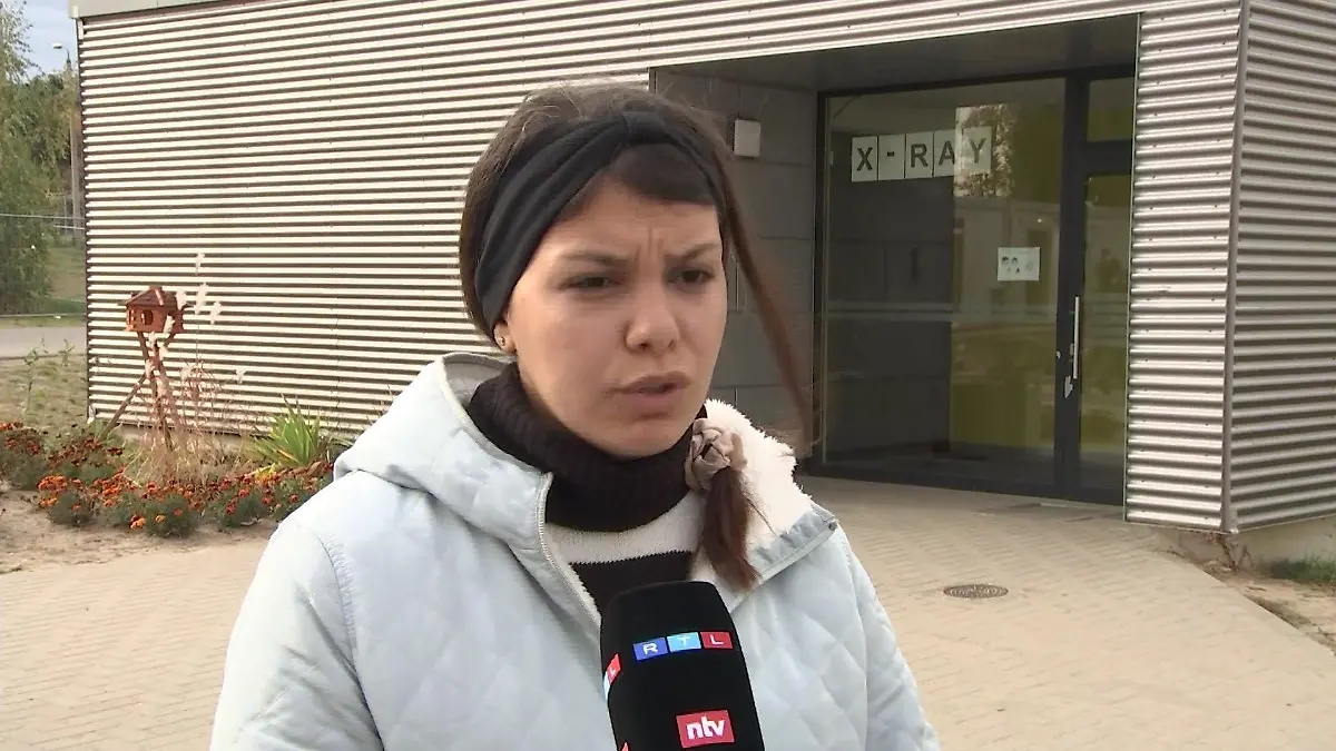 Aya Alasaar (28) hat es über die Grenze nach Deutschland geschafft und berichtet von gnadenlosen Schleusern.