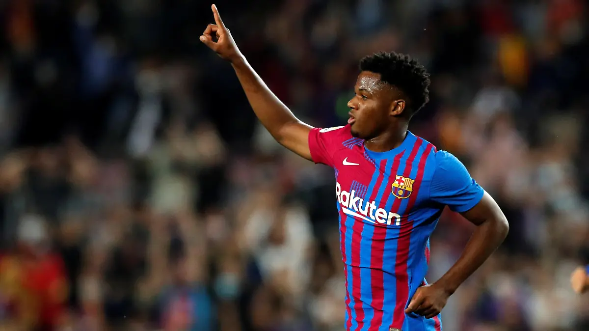 FILE PHOTO: Soccer Football - LaLiga - FC Barcelona v Valencia - Camp Nou, Barcelona, Spain - October 17, 2021 FC Barcelona's Ansu Fati celebrates scoring their first goal REUTERS/Albert Gea/File Photo
