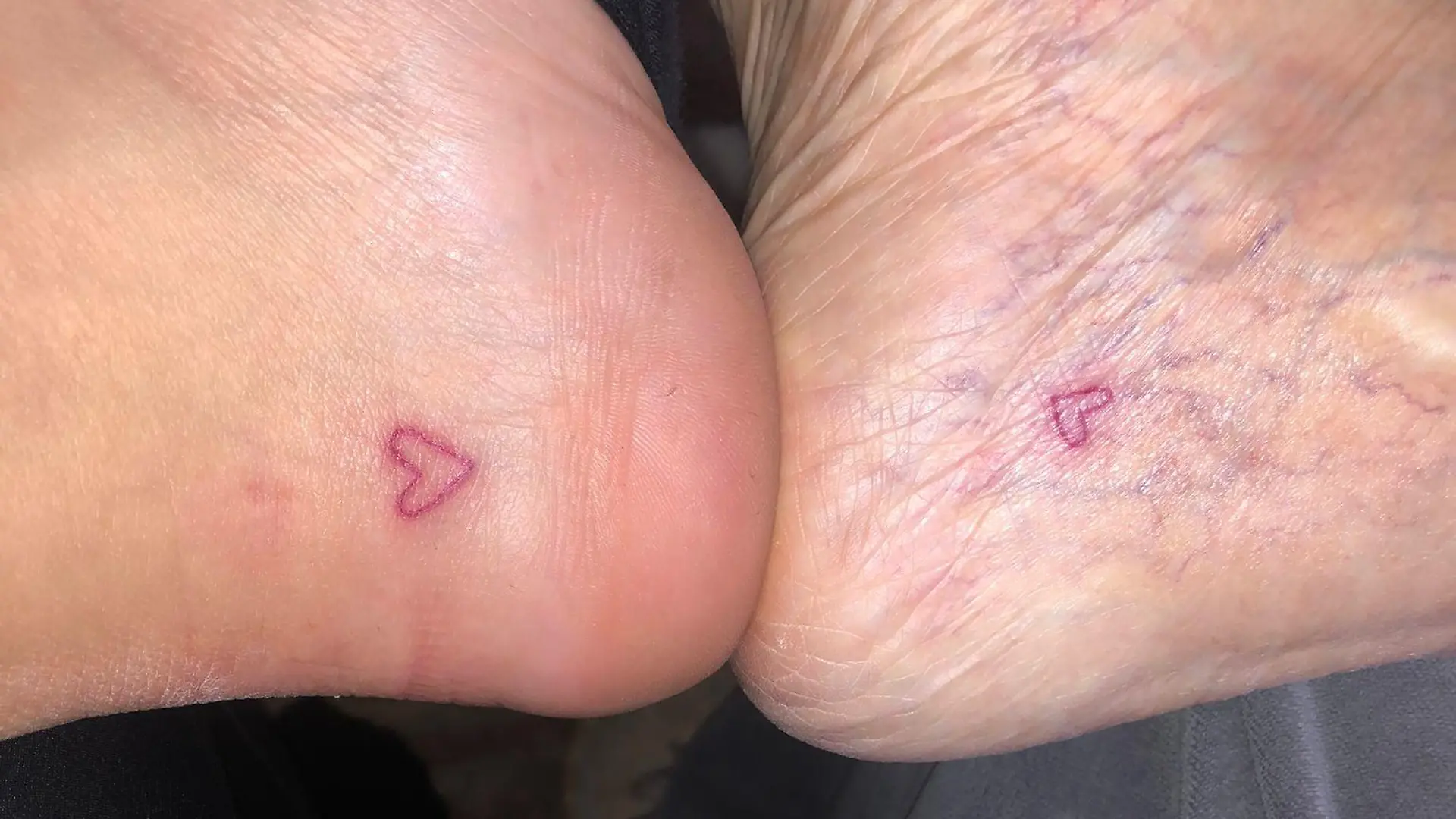 Tattoo als Freundschaftsbeweis - Enkelin Gianna und Oma Irene