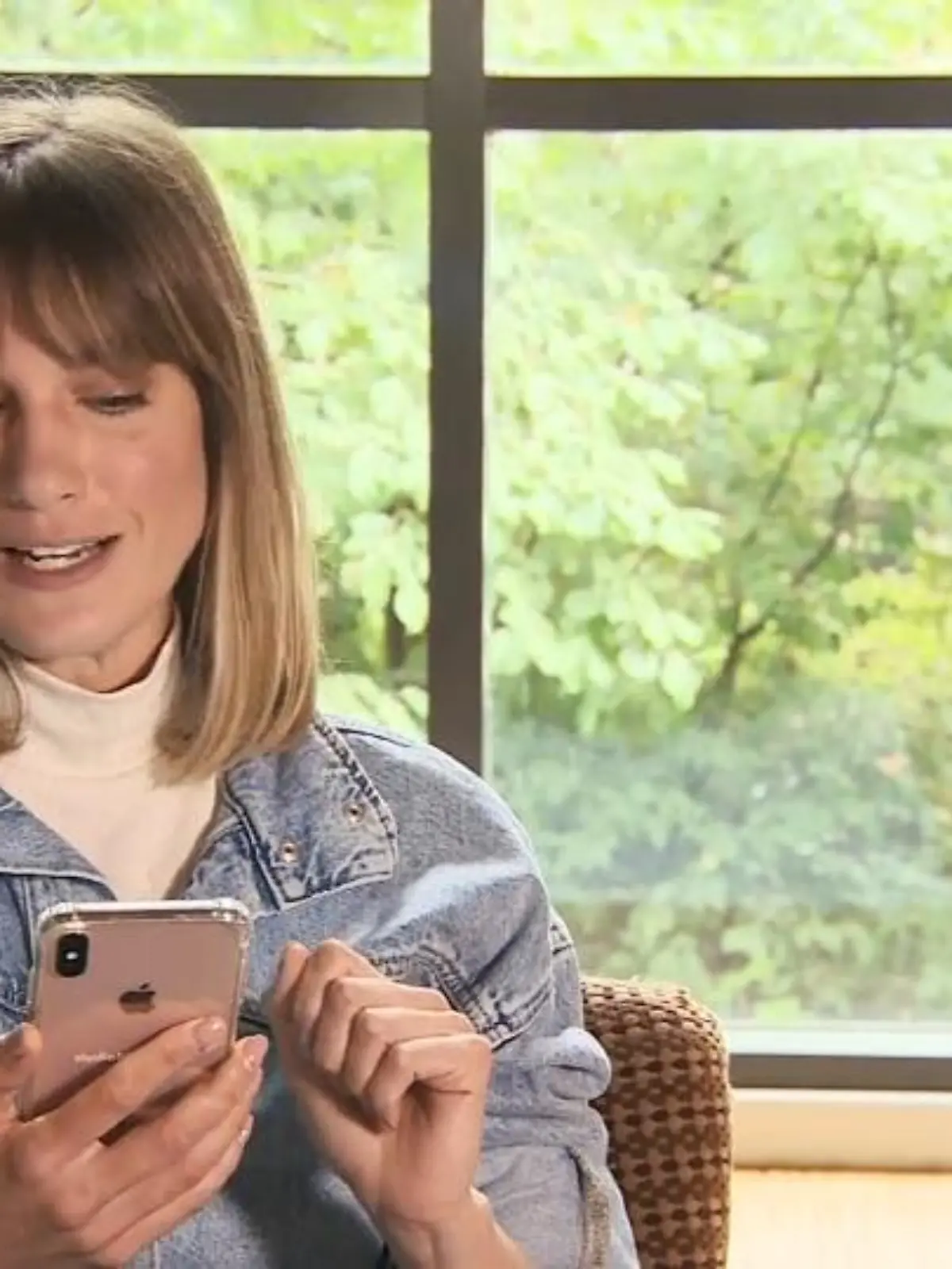 Bild zu: "Isabell Horn wehrt sich gegen Nacktbilder auf Instagram"
