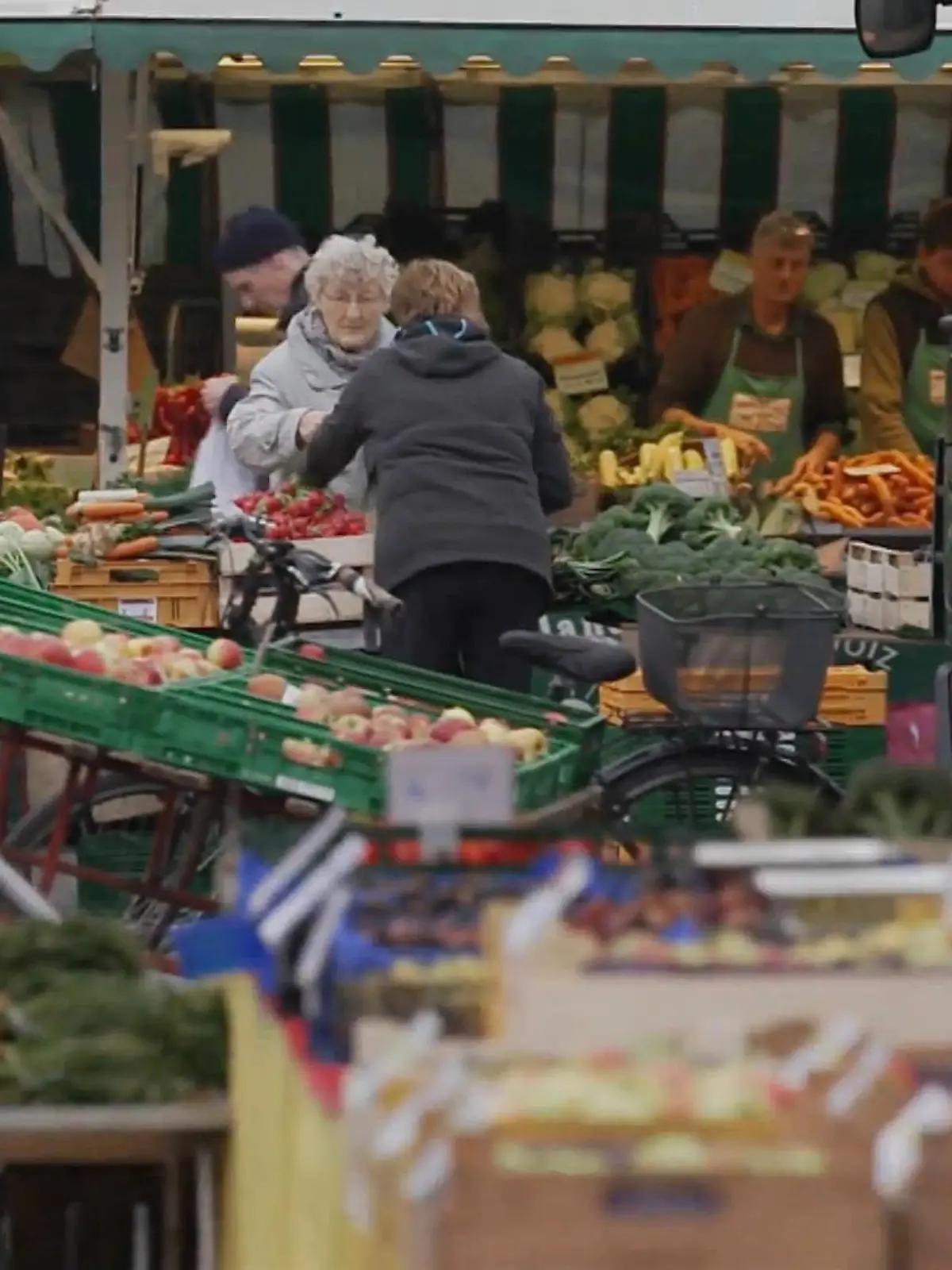 Bild zu: "Betrug beim Wochenmarkt-Einkauf"