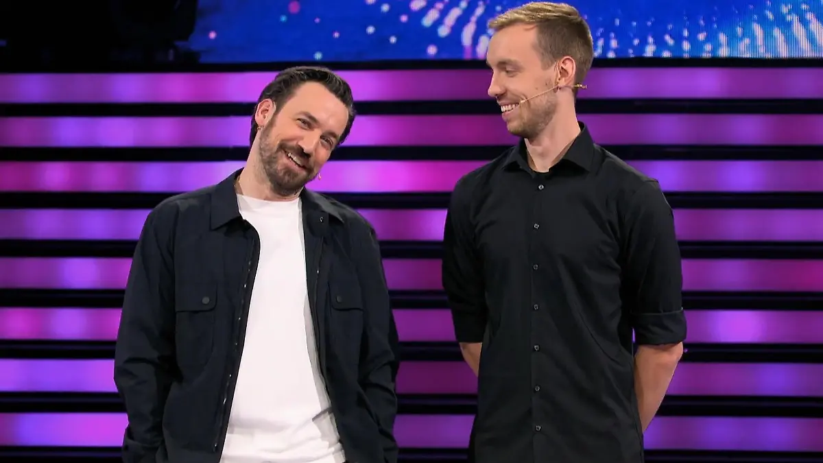Hier verhaut Jan Köppen zum ersten Mal seine Moderation Unerwarteter "Take Me Out"-Fail!