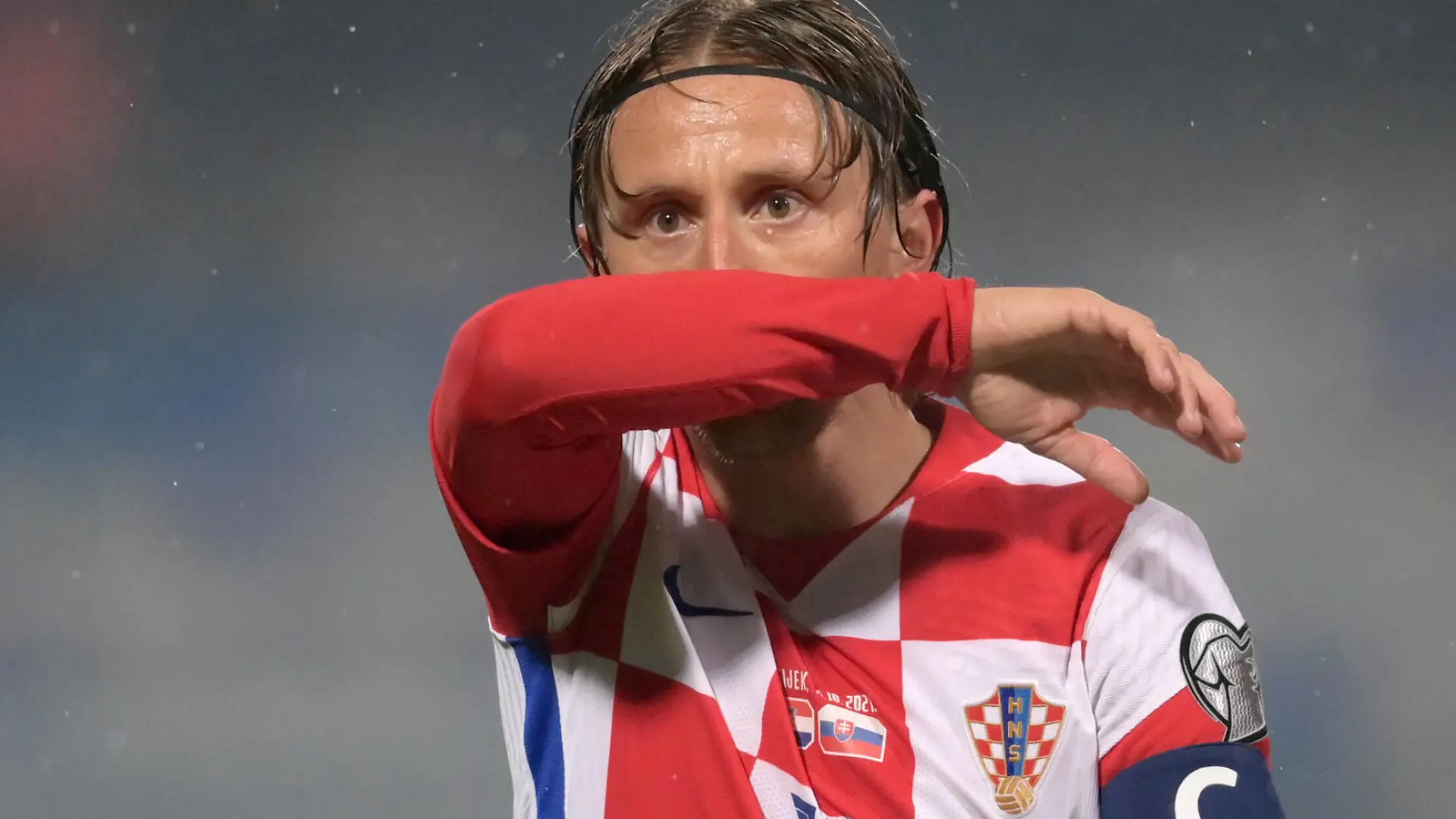 Fußball, WM Quali, Kroatien - Slowakei Croatia v Slovakia - 2022 FIFA World Cup, WM, Weltmeisterschaft, Fussball Qualifier Luka Modric of Croatia celebrates a goal during the 2022 FIFA World Cup Group H Qualifier match between Croatia and Slovakia at Gradski Vrt Stadium on October 11, 2021 in Osijek, Croatia. IgorxSoban/PIXSELL