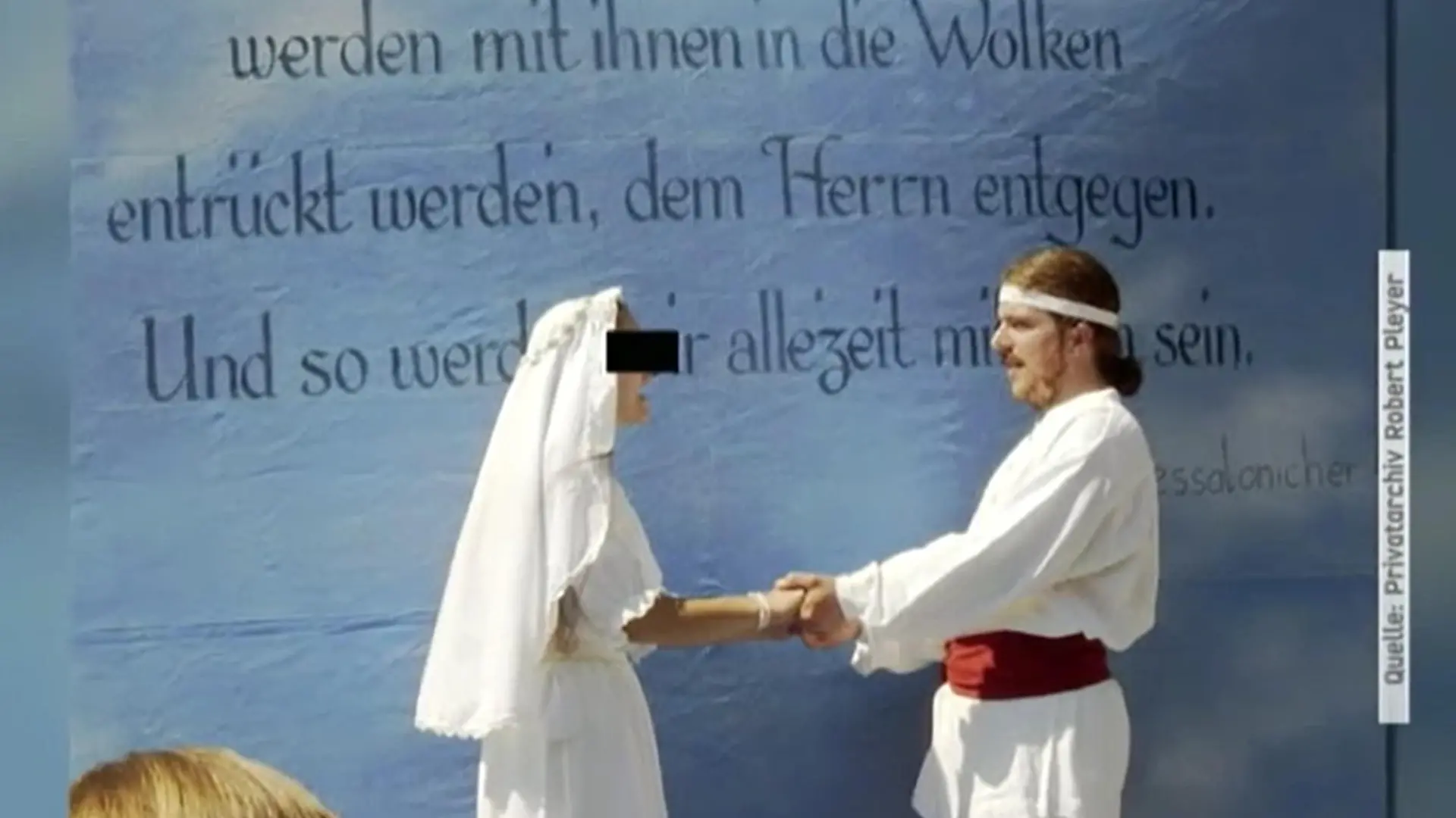 Robert Pleyer und seine damalige Frau bei den "12 Stämmen"