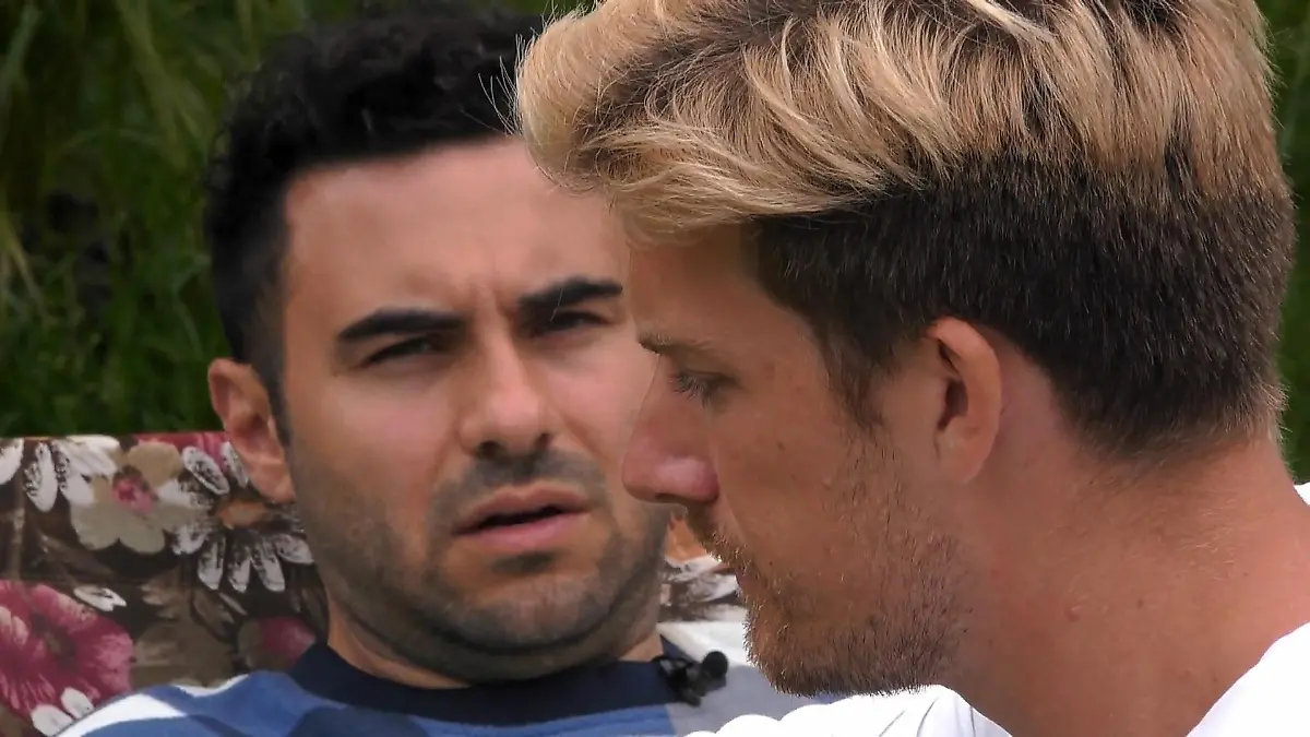 Bei Lars & Dominik gibt's die 1. Sommerhaus-Krise Wegen Mikes neuer Taktik