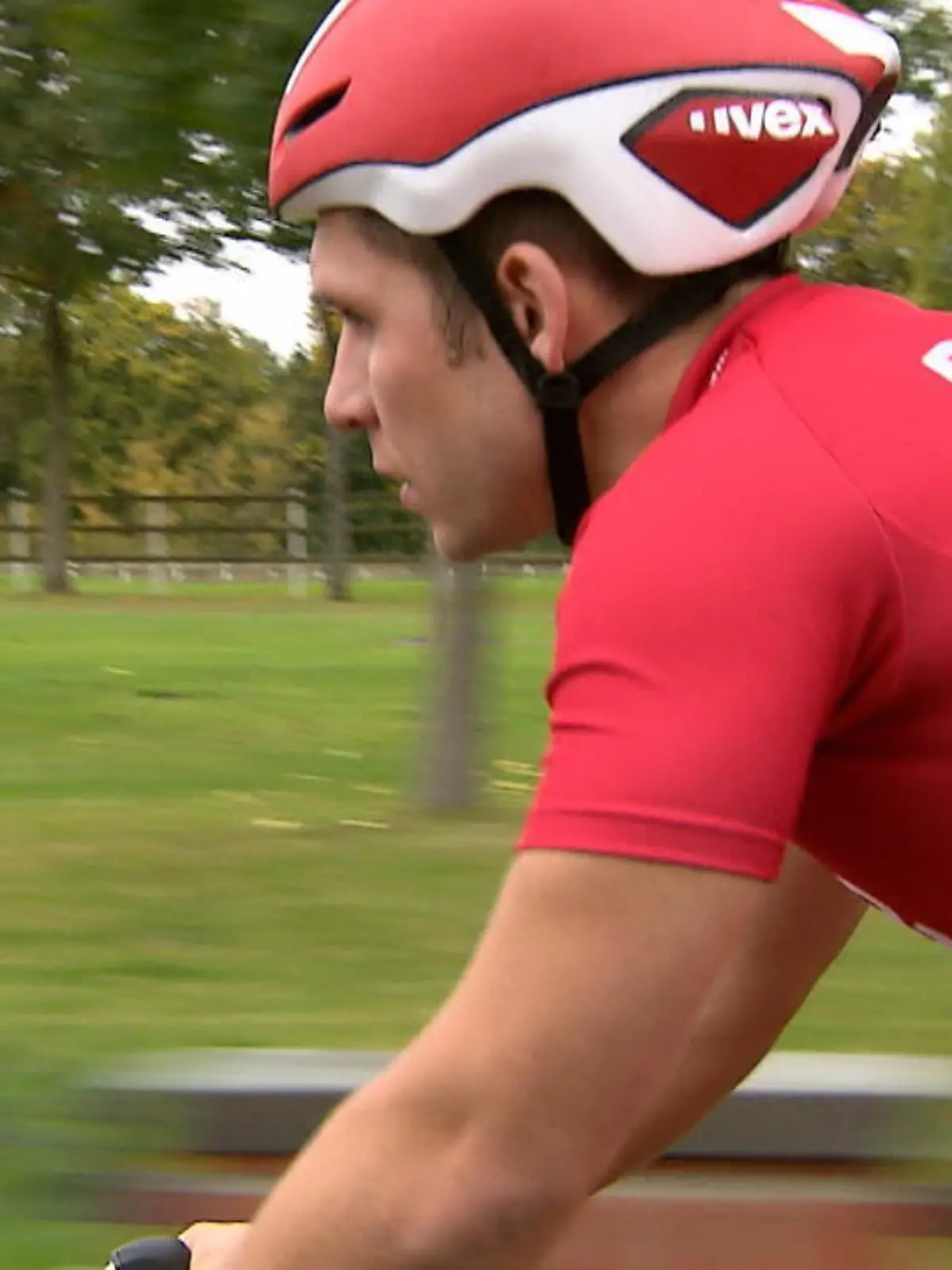 Bild zu: "166,2 km/h auf dem Fahrrad"