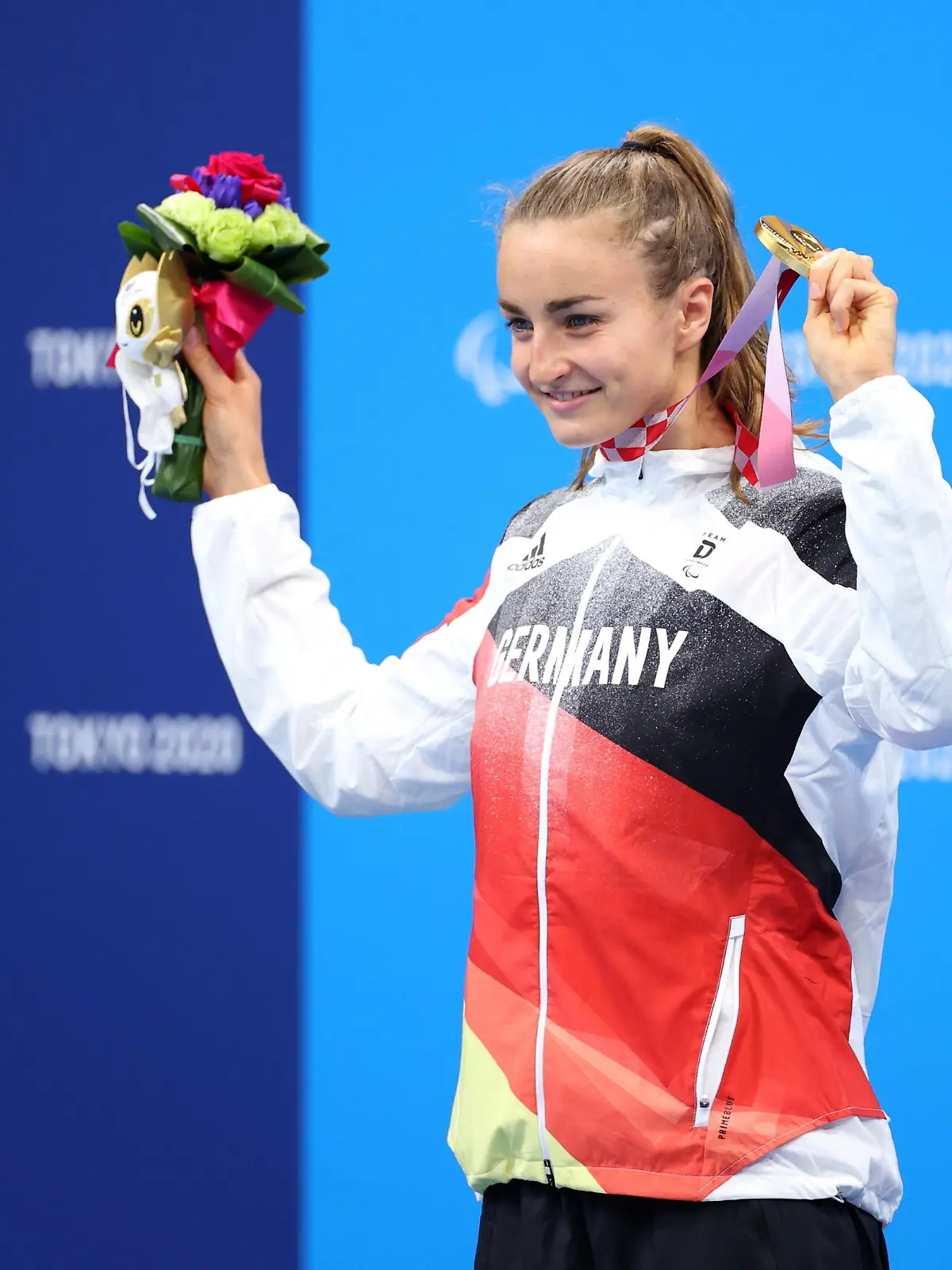  Elena Krawzow GER, September 1, 2021 - Swimming : Women s 100m Breaststroke SB13 Medal Ceremony during the Tokyo 2020 Paralympic Games at the Tokyo Aquatics Centre in Tokyo, Japan. Noxthirdxpartyxsales PUBLICATIONxNOTxINxJPN 168356966