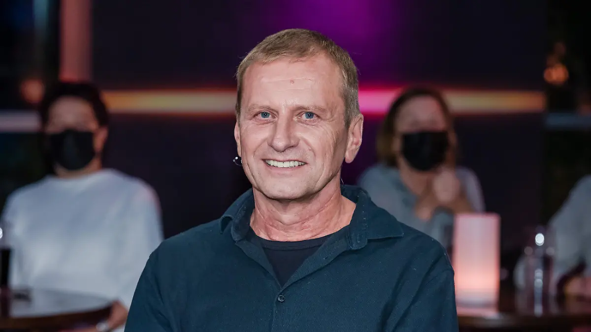Der Tierpfleger Joerg Graeser, aufgenommen bei der MDR-Talkshow Riverboat am 14.10.2022 in Leipzig, Foto: Kirsten Nijhof.