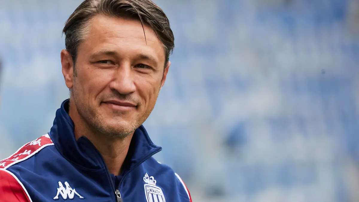 LA LIGA pre-season: Real Sociedad-AS Monaco Niko Kovac, head coach of AS Monaco looks on before the the pre-season match between Real Sociedad and AS Monaco at Reale Arena on 28 July, 2021 in San Sebastian, Spain. San Sebastian Reale Arena Basque Country Spain RSOvsMON029 Copyright: xRicardoxLarreinax