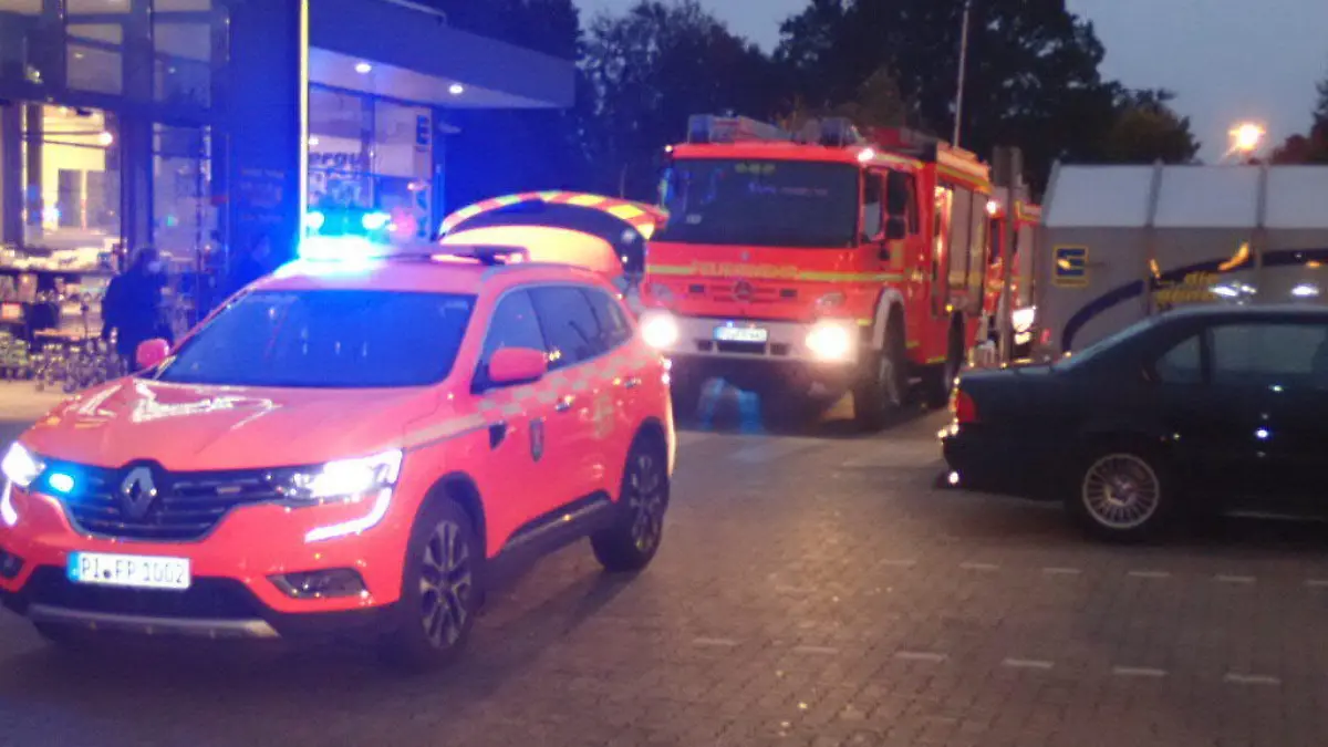 Die Feuerwehr musste den Mann befreien.