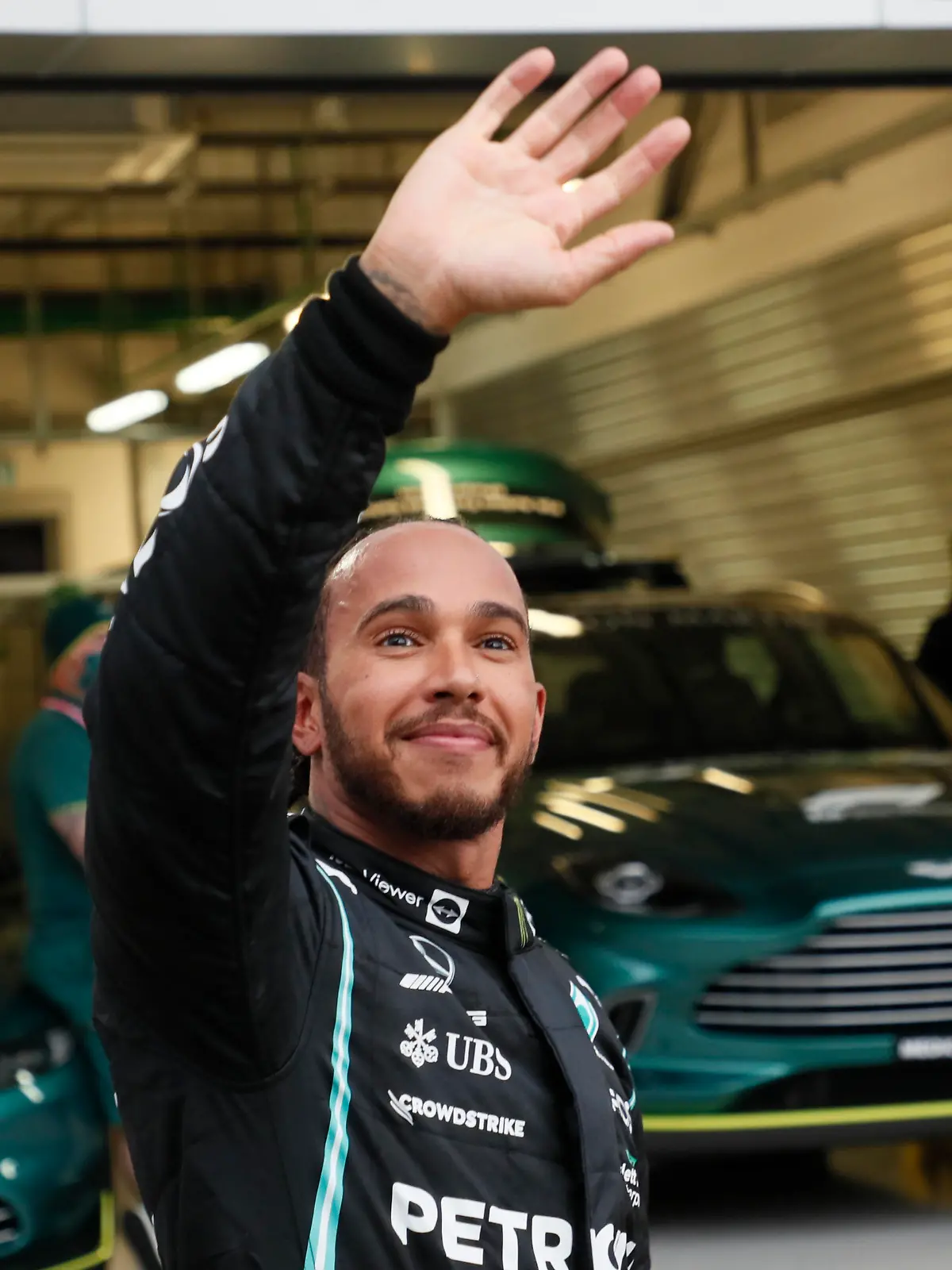 Formula One F1 - Russian Grand Prix - Sochi Autodrom, Sochi, Russia - September 26, 2021 Mercedes' Lewis Hamilton acknowledges the fans after winning the race Pool via REUTERS/Yuri Kochetkov