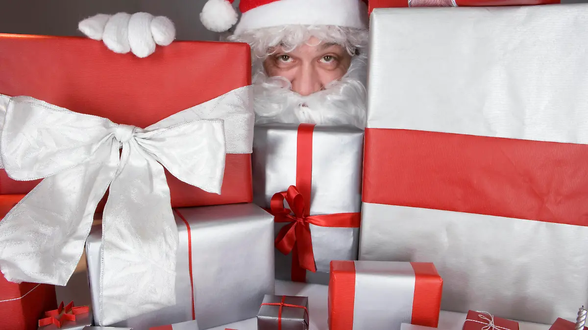  weihnachten,weihnachtsmann,bescherung,weihnachtsgeschenk *** christmas,santa clause,christmas eve,christmas present l7a-1j,model released, Symbolfoto