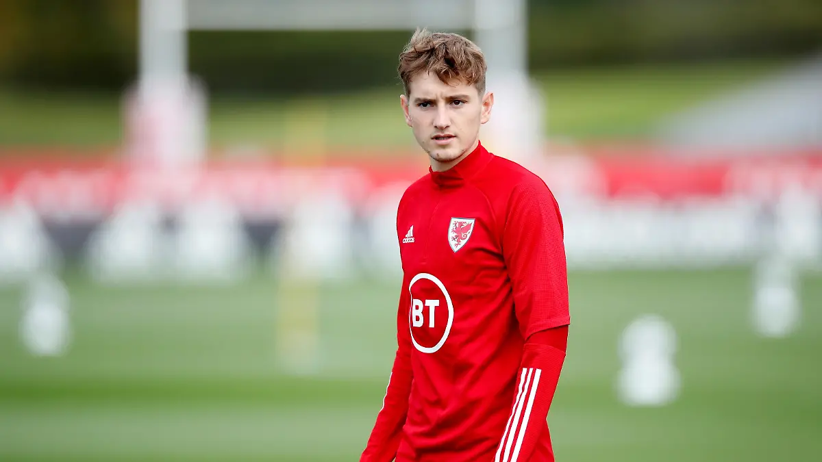 FILE PHOTO: Soccer Football - Wales Training - The Vale Resort, Hensol, Wales, Britain - September 5, 2020 Wales' David Brooks during training Action Images via Reuters/Andrew Boyers/File Photo