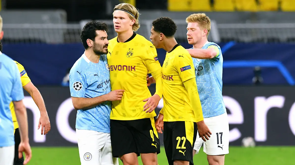 Fussball, UEFA Champions League, Herren, Saison 2020/2021, Viertelfinale Rückspiel, Signal Iduna Park Dortmund, Bor. Dortmund, BVB gelb - Manchester City blau 1:2 Ilkay Gündogan MAC und Jude Bellingham BVB geraten aneinander, Erling Haaland BVB und Kevin de Bruyne MAC gehen dazwischen. UEFA regulations prohibit any use of photographs as image sequences and/or quasi-video. EDITORIAL USE ONLY *** Football, UEFA Champions League, men, 2020 2021 season, quarter-final second leg, Signal Iduna Park Dortmund, Bor Dortmund, BVB yellow Manchester City blue 1 2 Ilkay Gündogan MAC and Jude Bellingham BVB clash, Erling Haaland BVB and Kevin de Bruyne MAC intervene UEFA regulations prohibit any use of photographs as image sequences and or quasi video EDITORIAL USE ONLY 