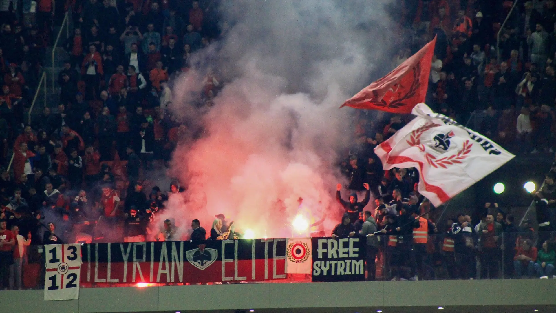 Mandatory Credit: Photo by Nderim Kaceli/LiveMedia/Shutterstock 12535166b Albanian supporters FIFA World Cup, WM, Weltmeisterschaft, Fussball 2022 FIFA World Cup - qualifiers - Albania vs Poland, Tirana, Albania - 12 Oct 2021 FIFA World Cup 2022 FIFA World Cup - qualifiers - Albania vs Poland, Tirana, Albania - 12 Oct 2021 PUBLICATIONxINxGERxSUIxAUTXHUNxGRExMLTxCYPxROMxBULxUAExKSAxONLY Copyright: xNderimxKaceli/LiveMedia/Shutterstockx 12535166b