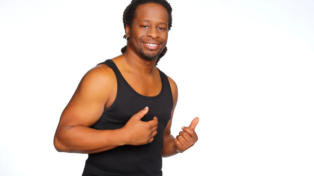 Mola Adebisi