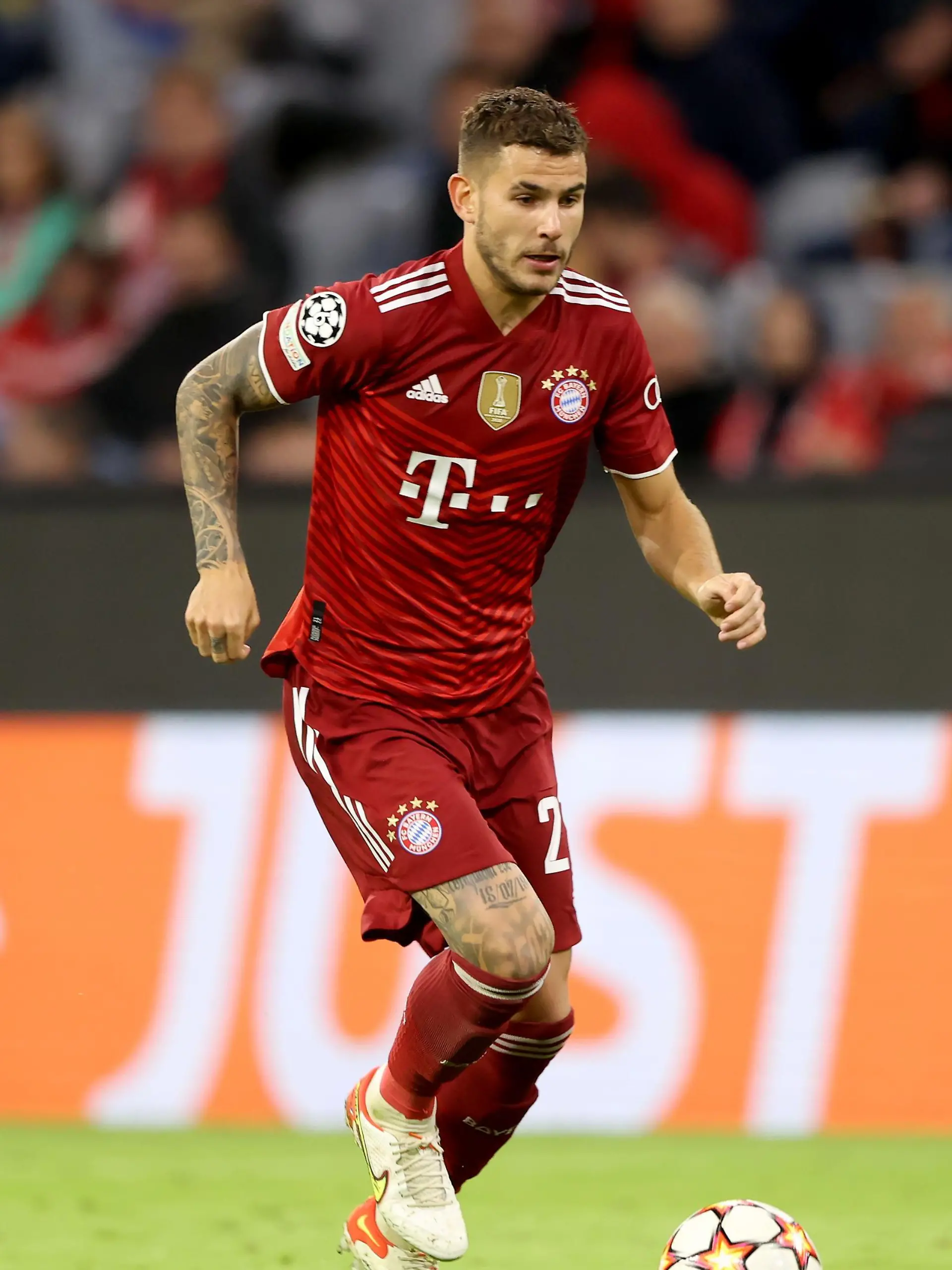 MUNICH, GERMANY - SEPTEMBER 29: Lucas Hernandez of FC Bayern München runs with the ball during the UEFA Champions League group E match between FC Bayern München and Dinamo Kiev at Allianz Arena on September 29, 2021 in Munich, Germany. (Photo by Alexander Hassenstein/Getty Images)