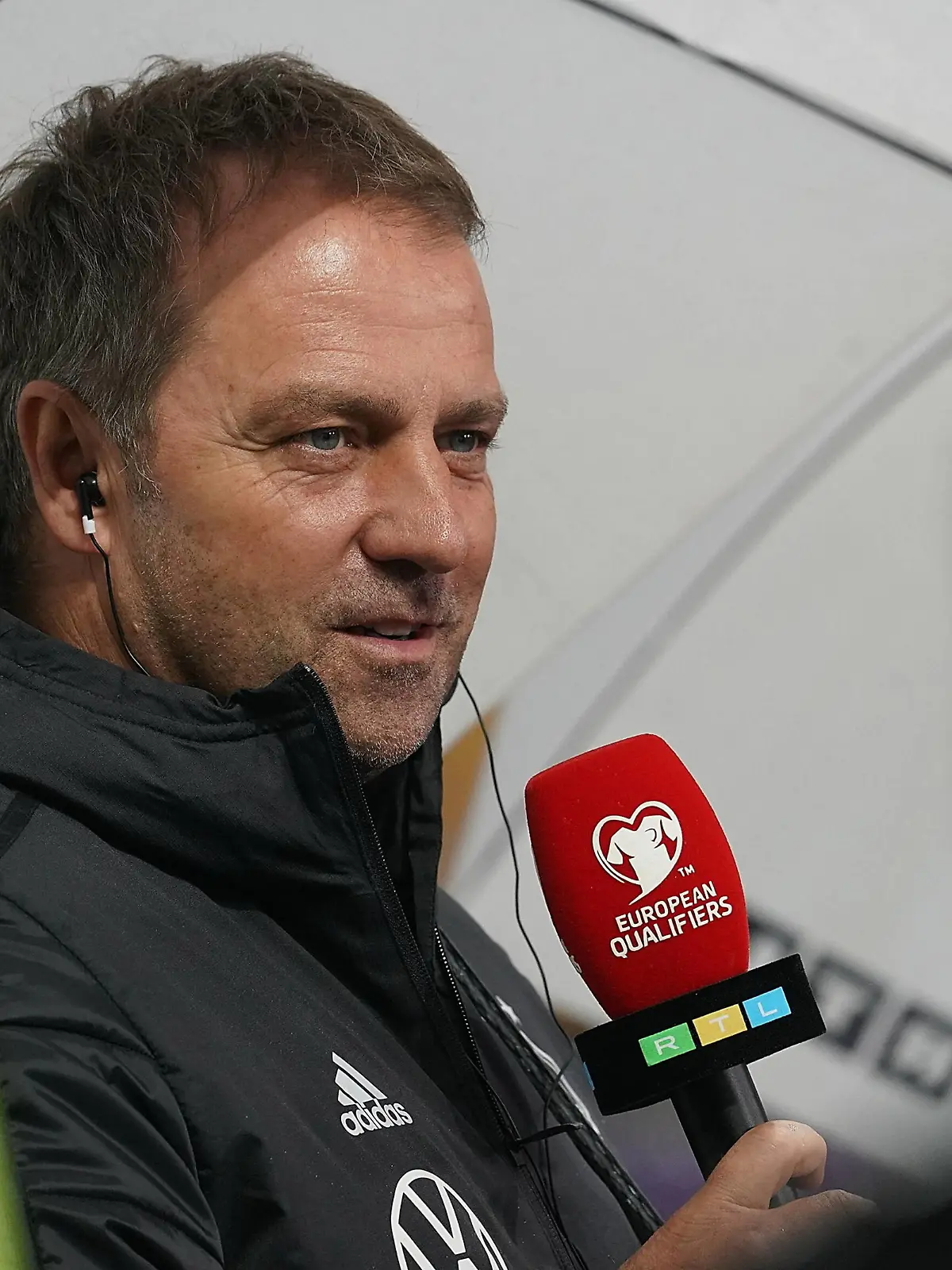  MKD, WM Qualifikation, Nordmazedonien vs Deutschland / 11.10.2021, Toshe Proeski Arena, Skopje, MKD, WM Qualifikation, Nordmazedonien vs Deutschland , im Bild Trainer Hansi Flick Deutschland *** MKD, World Cup Qualification, North Macedonia vs Germany 11 10 2021, Toshe Proeski Arena, Skopje, MKD, World Cup Qualification, North Macedonia vs Germany , in picture coach Hansi Flick Germany. nordphotoxGmbHx/xBratic nph00250
