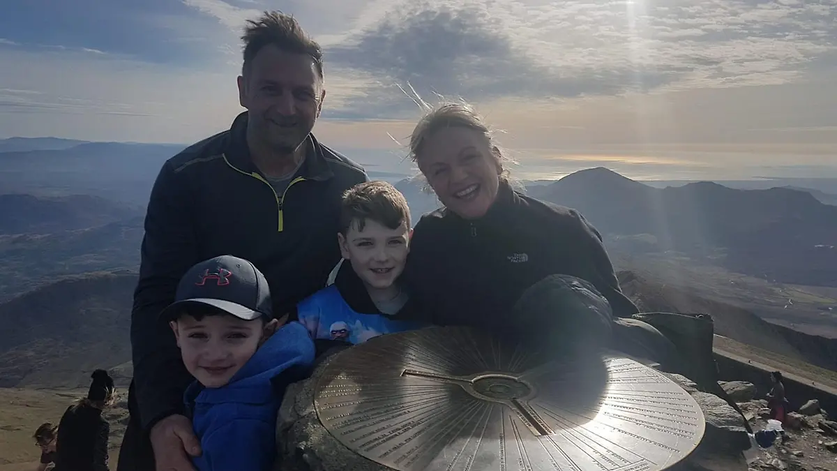 PIC FROM Kennedy News and Media (PICTURED: CLAIRE LOUISE OWEN, 44, , HUSBAND, GWILYM, 44, AND SONS, WILLIAM, 11, AND SAM, 10, FROM CRICCETH, NORTH WALES) A brave mum has told how she has had to stop buying sponges for her home - as she suffers from a rare condition that means she can't resist EATING them. Claire Louise Owen, from Criccieth, North Wales, started chewing sponges when she was 14 after developing the urge during her first period.
When her cravings were at their worst, Claire would chomp through one sponge a week, stashing them in her knicker drawer to nibble on throughout the day. DISCLAIMER: While Kennedy News and Media uses its best endeavours to establish the copyright and authenticity of all pictures supplied, it accepts no liability for any damage, loss or legal action caused by the use of images supplied and the publication of images is solely at your discretion. SEE KENNEDY NEWS COPY - 0161 697 4266