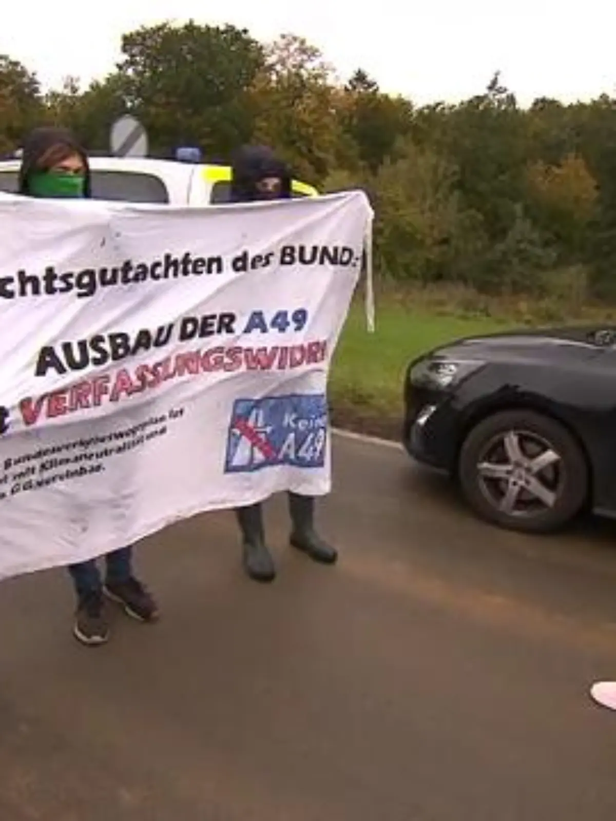 Die CDU will sich neu aufstellen, soll jünger und diverser werden. Auch die Frauen in der Union fordern mehr Mitsprache, darunter Ines Claus, Fraktionschefin der CDU im Landtag. Am Dienstag besuchte Claus die Baustelle der A49 im Vogelsbergkreis – und bekam viel Gegenwind von den Aktivisten vor Ort.