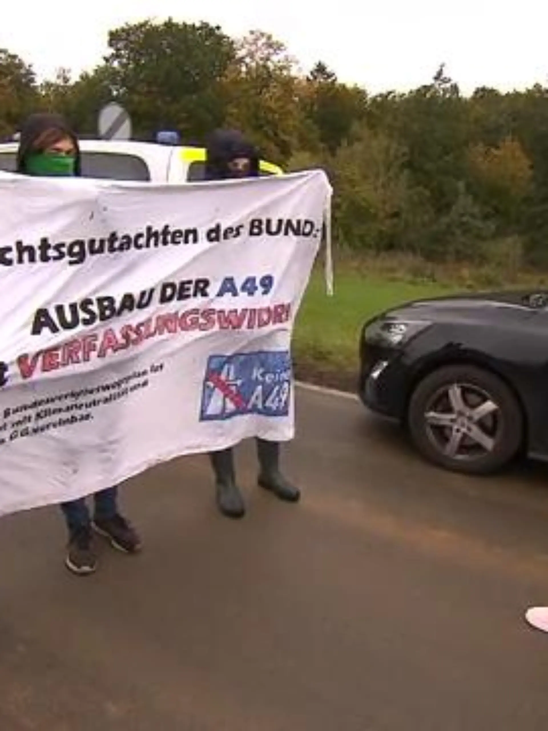 Die CDU will sich neu aufstellen, soll jünger und diverser werden. Auch die Frauen in der Union fordern mehr Mitsprache, darunter Ines Claus, Fraktionschefin der CDU im Landtag. Am Dienstag besuchte Claus die Baustelle der A49 im Vogelsbergkreis – und bekam viel Gegenwind von den Aktivisten vor Ort.