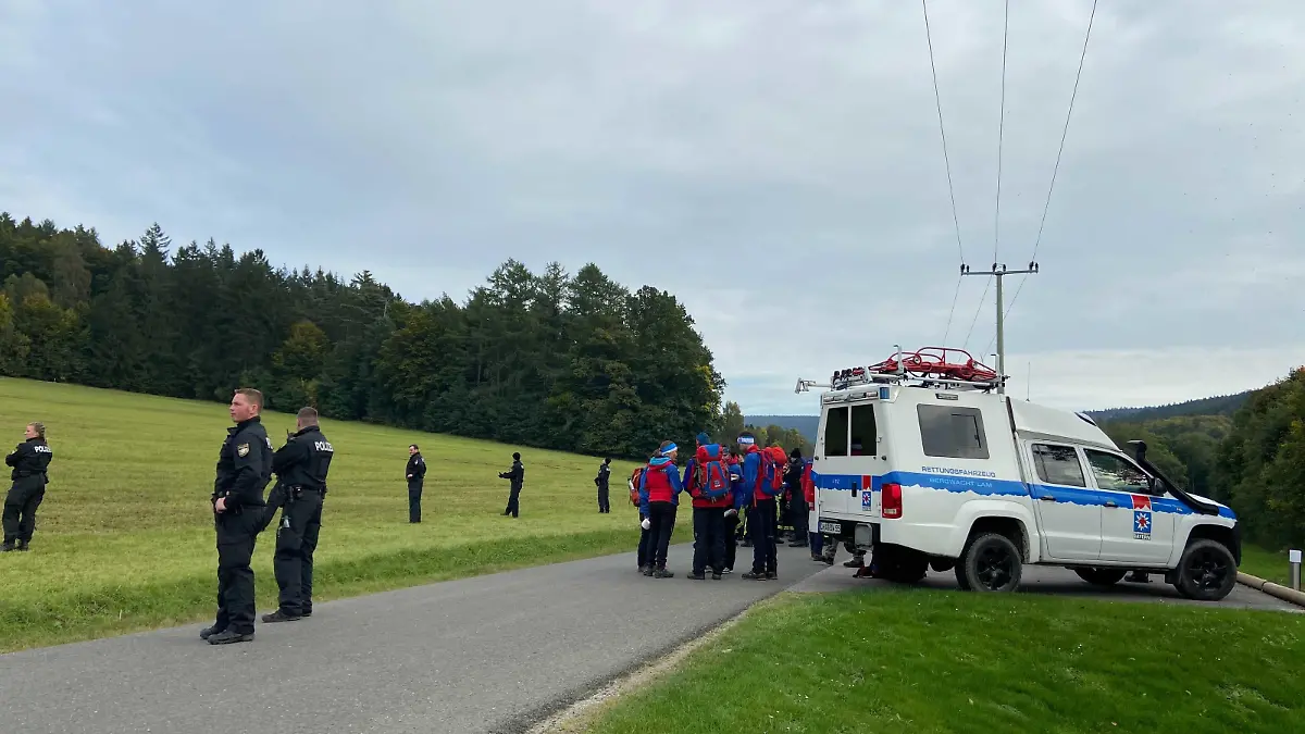 Hunderte Einsatzkräfte suchen nach dem vermissten Mädchen.