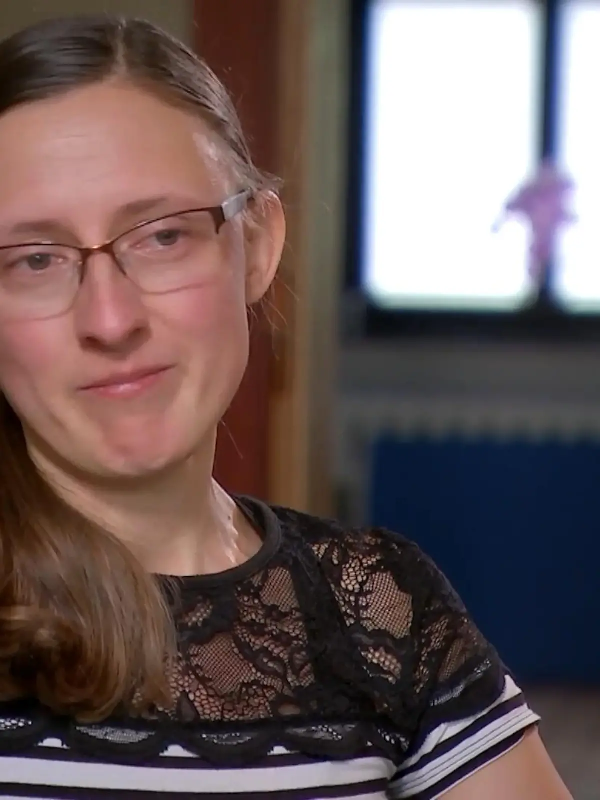 Ungewollt schwanger - obwohl Anna aus Sachsen-Anhalt mit der Spirale zuverlässig vehütet hat! Denkt sie zumindest. Hunderten Frauen geht es wie ihr: Viele Sprialen brechen einfach durch. Ein Herstellerfehler, der das Leben der jungen Mutter komplett auf den Kopf stellt. Wie sie und ihr Mann damit umgegangen sind, sehen Sie im Video!