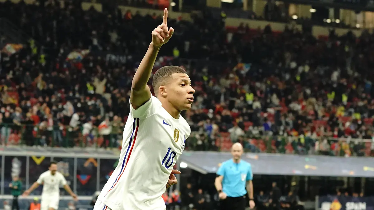 Joie - Kylian MBappe France FOOTBALL : Espagne vs France - League des Nations - Finale - Milan - 10/10/2021 NorbertScanella/Panoramic PUBLICATIONxNOTxINxFRAxITAxBEL 