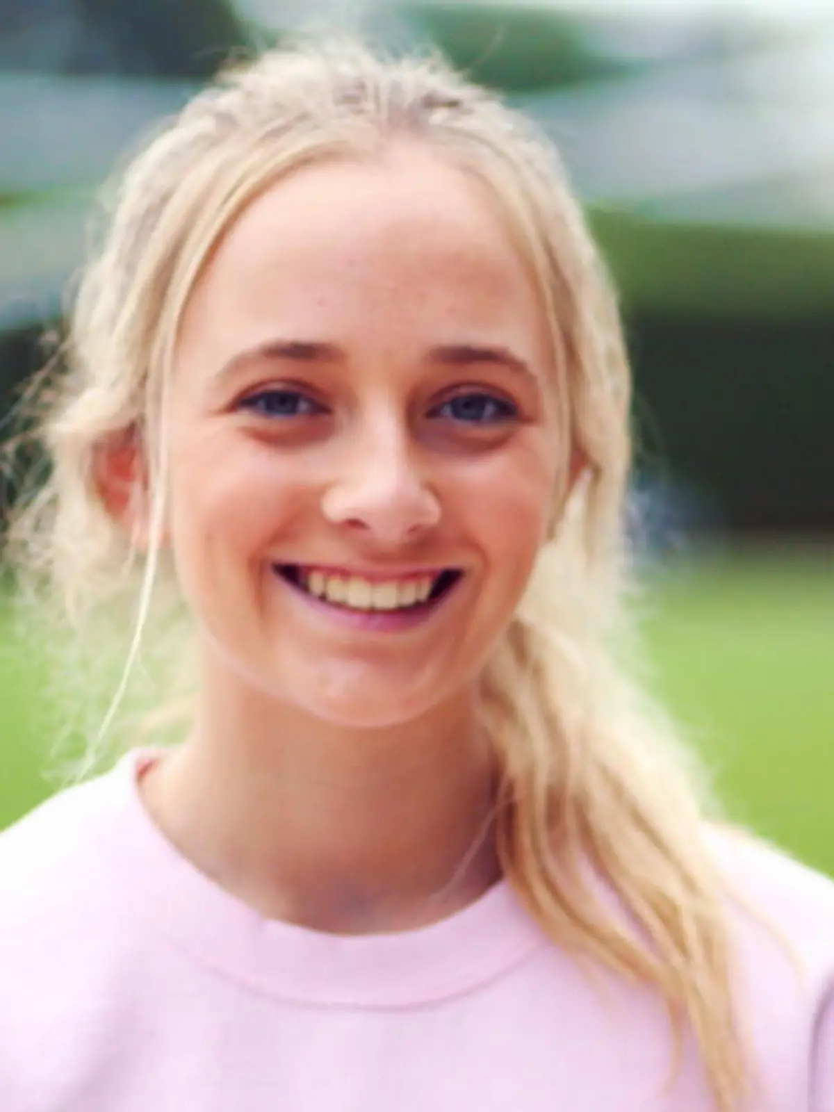 Wenn die 18-Jährige Riley Horner aufwacht, denkt sie immer, es sei der 11. Juni – vor zwei Jahren! Damals bekam sie auf einem Konzert einen heftigen Schlag gegen den Kopf. Seitdem funktioniert ihr Gedächtnis nicht mehr. Alle zwei Stunden hat sie alles vergessen, was seit dem Unfall passiert ist. Eine neue Therapie schenkt Riley und ihrer Familie jetzt aber neue Hoffnung.