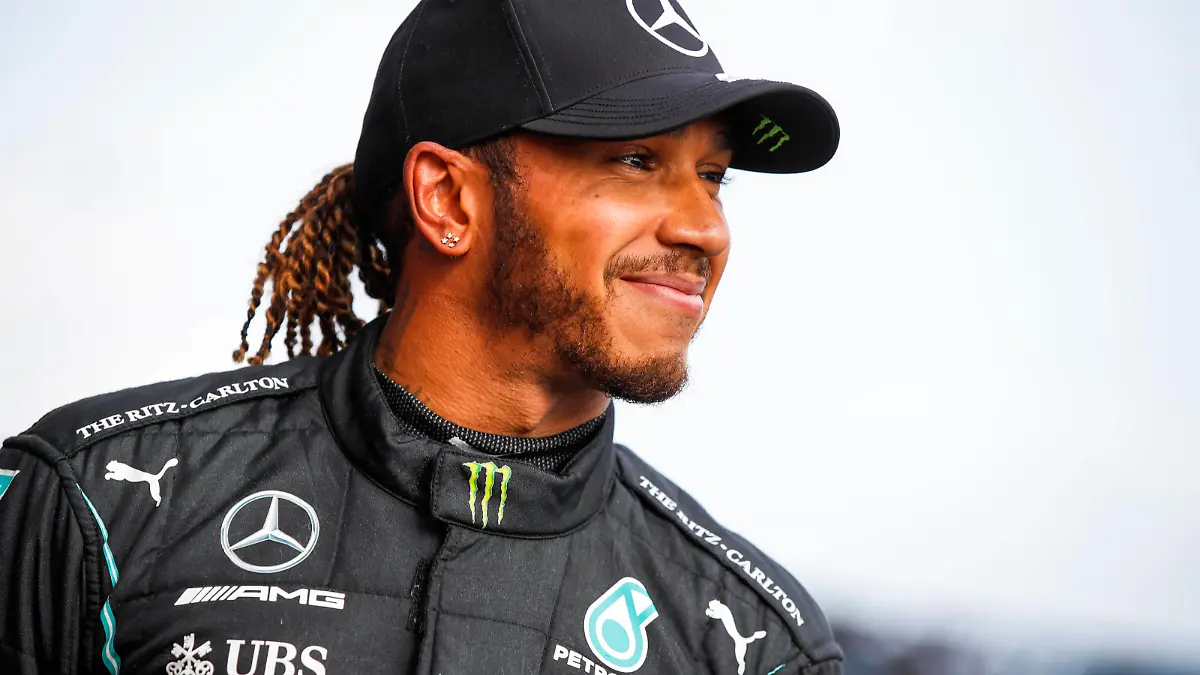  44 Lewis Hamilton GBR, Mercedes-AMG Petronas F1 Team, F1 Grand Prix of Emilia Romagna at Autodromo Enzo e Dino Ferrari on April 18, 2021 in Imola, Italy. Photo by HOCH ZWEI Imola Italy *** 44 Lewis Hamilton GBR, Mercedes AMG Petronas F1 Team , F1 Grand Prix of Emilia Romagna at Autodromo Enzo e Dino Ferrari on April 18, 2021 in Imola, Italy Photo by HOCH ZWEI Imola Italy 