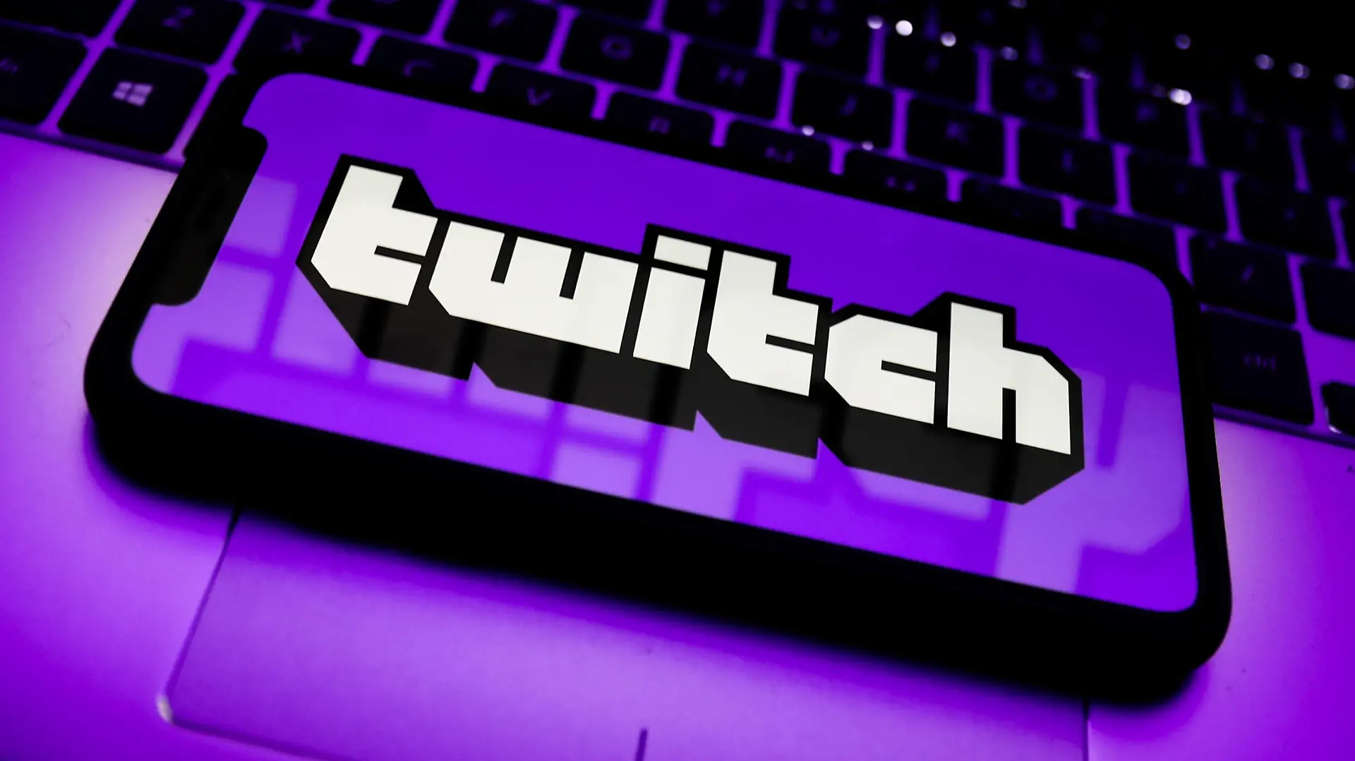 Twitch confirms data breach EDITOR S NOTE: FILE IMAGES Twitch has confirmed that it has suffered a major data breach. We can confirm a breach has taken place. Our teams are working with urgency to understand the extent of this. We will update the community as soon as additional information is available. Thank you for bearing with us. , says a Twitch spokesperson on Twitter. Krakow Poland porzycki-twitchph210430_nprsL PUBLICATIONxNOTxINxFRA Copyright: xJakubxPorzyckix