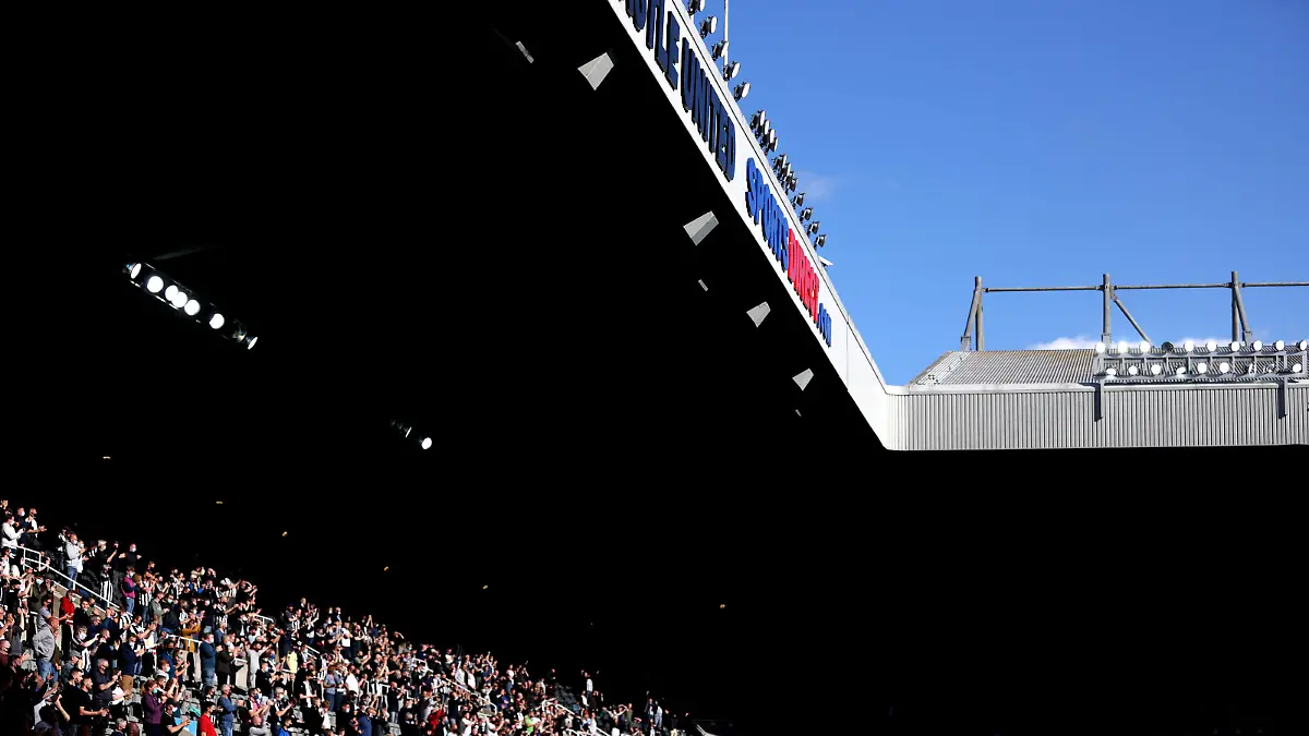 Newcastle United v Sheffield United - Premier League - St. James' Park. Fans in the stands during the Premier League match at St. James' Park, Newcastle upon Tyne. Picture date: Wednesday May 19, 2021. See PA story SOCCER Newcastle. Photo credit should read: Alex Pantling/PA Wire. RESTRICTIONS: EDITORIAL USE ONLY No use with unauthorised audio, video, data, fixture lists, club/league logos or "live" services. Online in-match use limited to 120 images, no video emulation. No use in betting, games or single club/league/player publications. URN:59876979