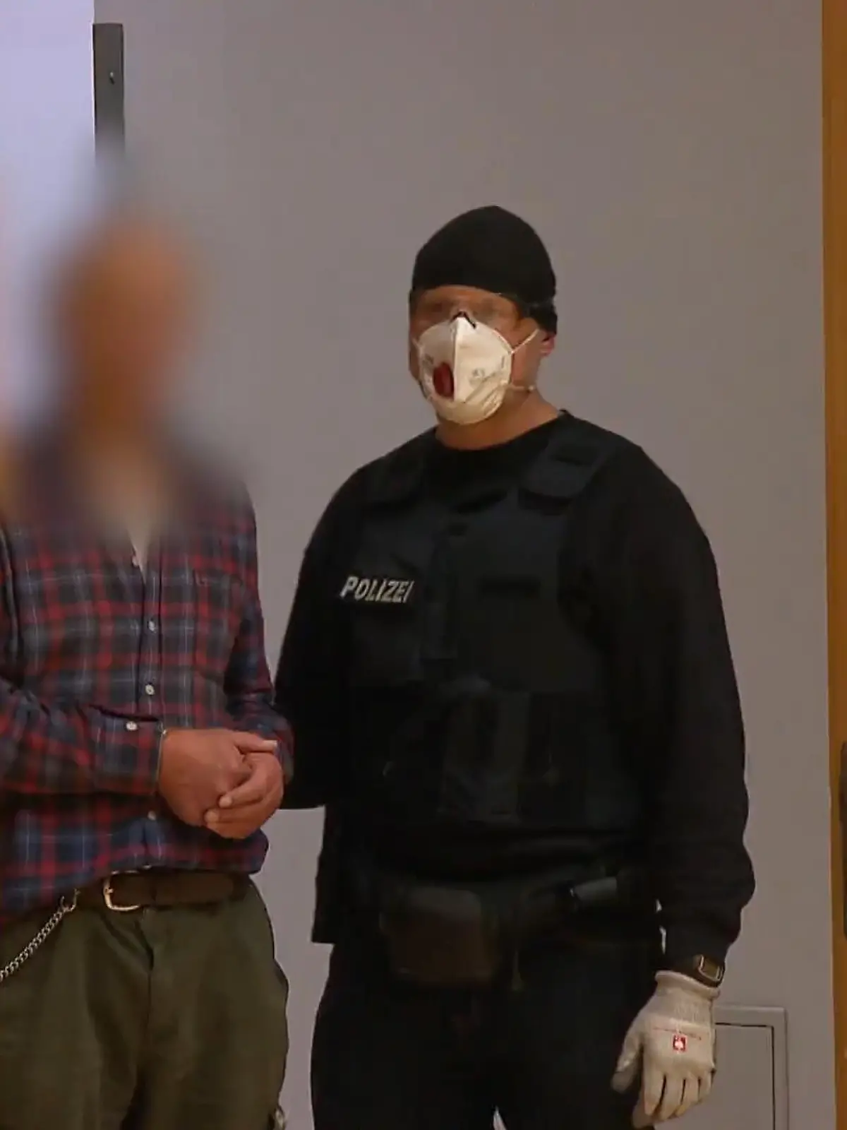 Der Vater des Attentäters von Hanau muss sich wegen des Vorwurfs der Beleidigung am Amtsgericht Hanau verantworten.