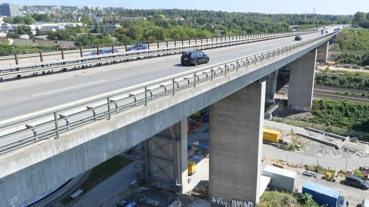 Die Salzbachtalbrücke bei Wiesbaden