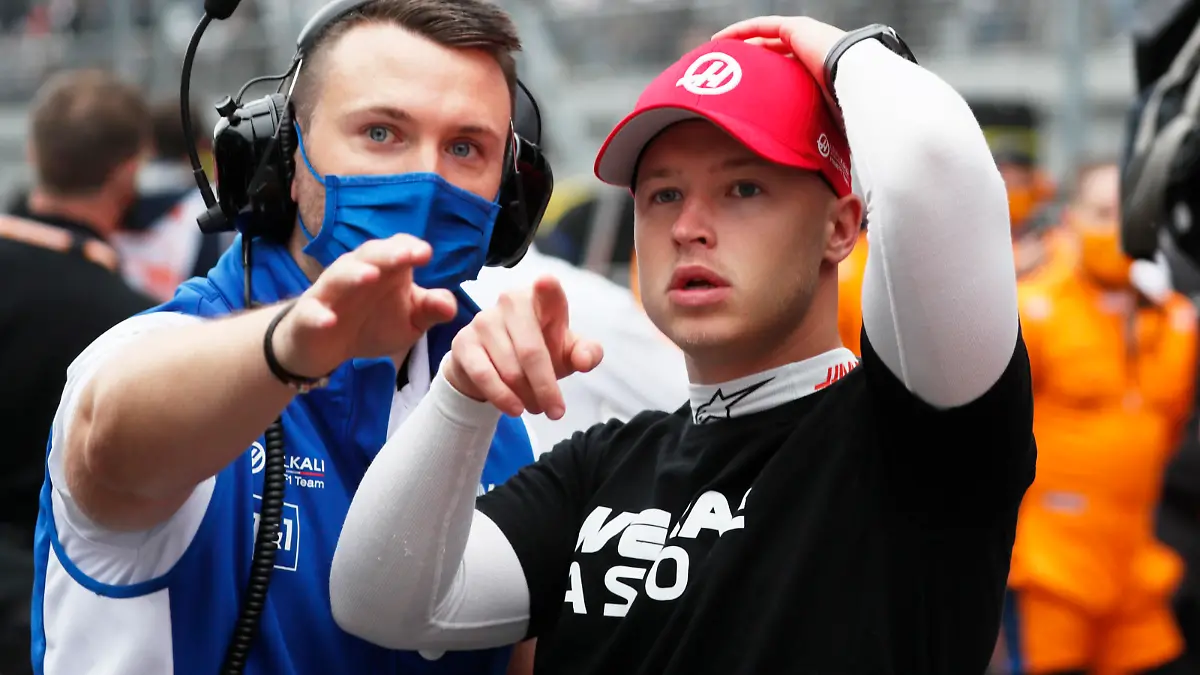 Formula One F1 - Russian Grand Prix - Sochi Autodrom, Sochi, Russia - September 26, 2021 Haas' Nikita Mazepin before the race Pool via REUTERS/Yuri Kochetkov