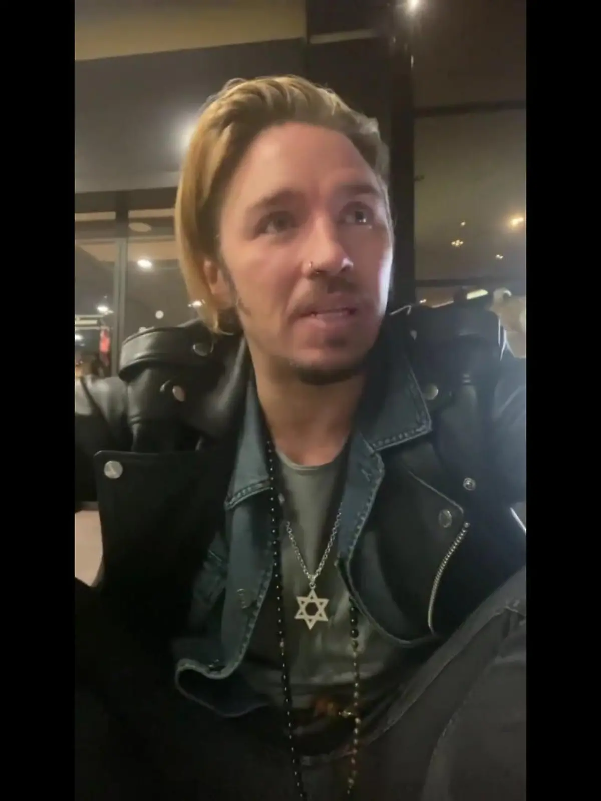Gil Ofarim wurde für das Tragen eines Davidsterns diskriminiert.