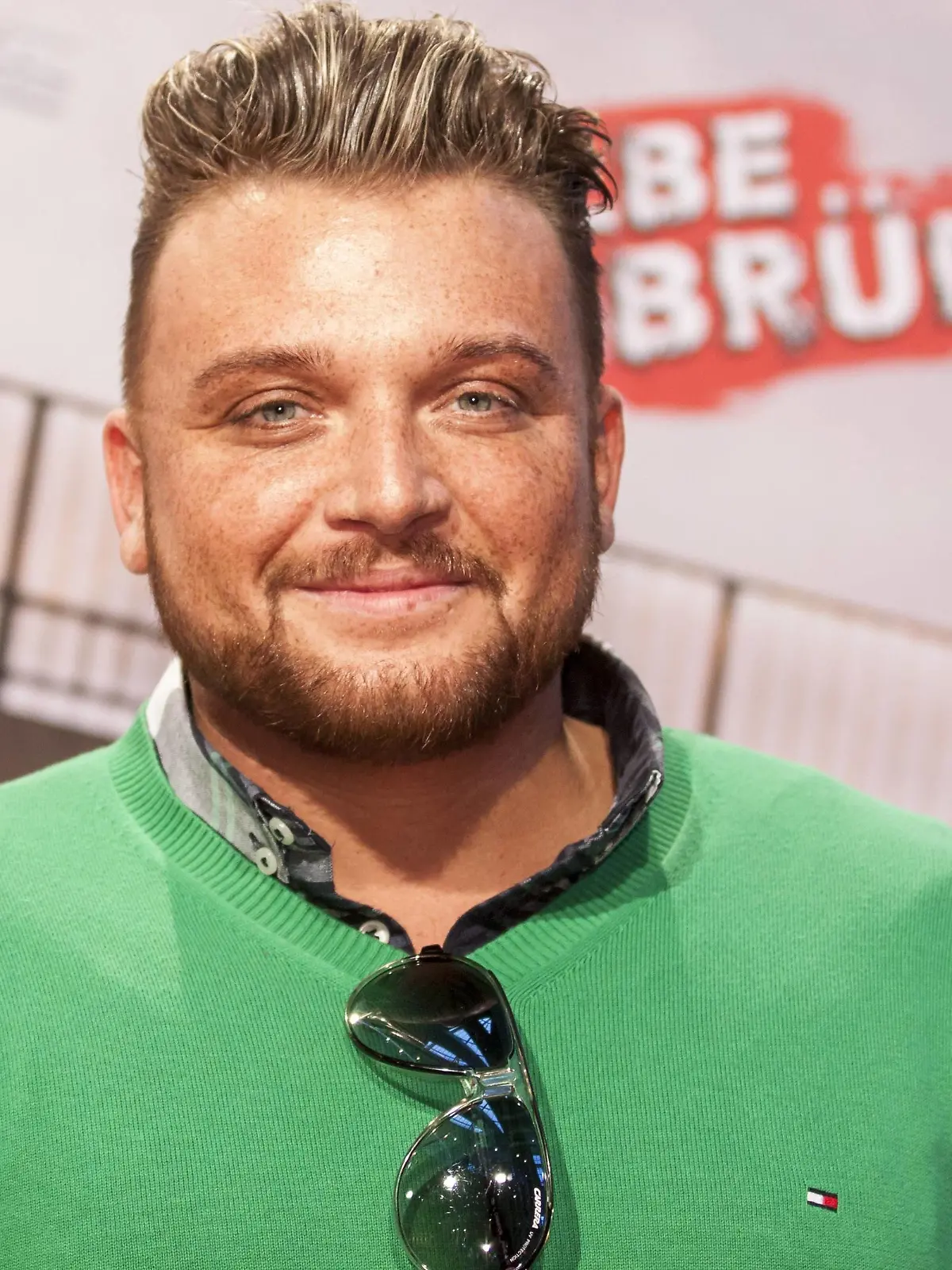 Menowin Fröhlich bei der Premiere von - Halbe Brüder - am 31.03.2015 im Cinedom in Köln. Premiere von - Halbe Brüder - in Köln

Menowin cheerful at the Premiere from Halbe Brothers at 31 03 2015 in Cinedom in Cologne Premiere from Halbe Brothers in Cologne  