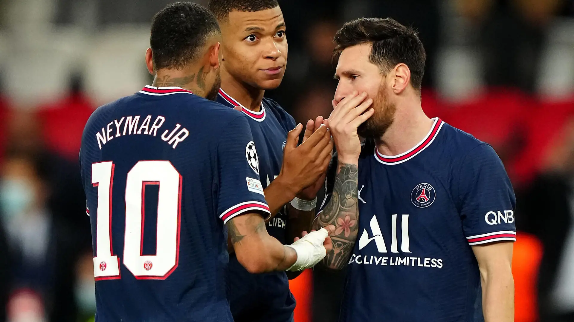 Paris Saint-Germain v Manchester City - UEFA Champions League - Group A - Parc des Princes Paris Saint-Germain s Lionel Messi right, Junior Neymar left and Kylian Mbappe-Lottin after the UEFA Champions League, Group A match at the Parc des Princes, Paris. PA Wire. Use subject to restrictions. Editorial use only, no commercial use without prior consent from rights holder. PUBLICATIONxINxGERxSUIxAUTxONLY Copyright: xJulienxPoupartx 62754826 