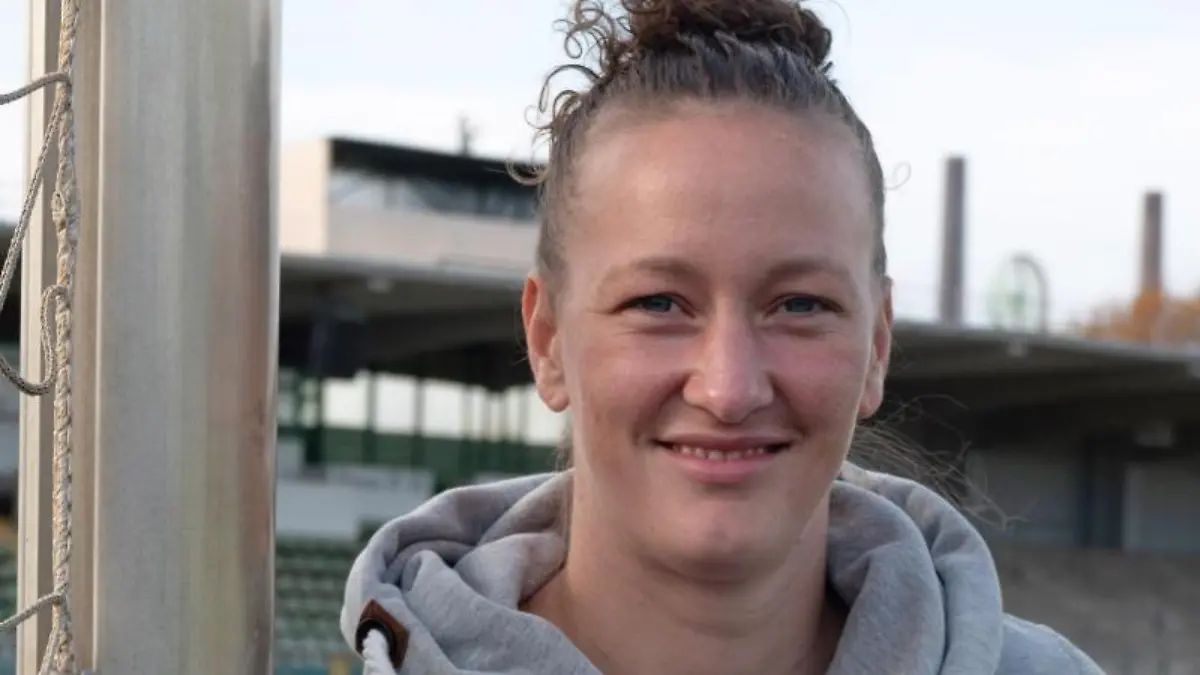 Almuth Schult