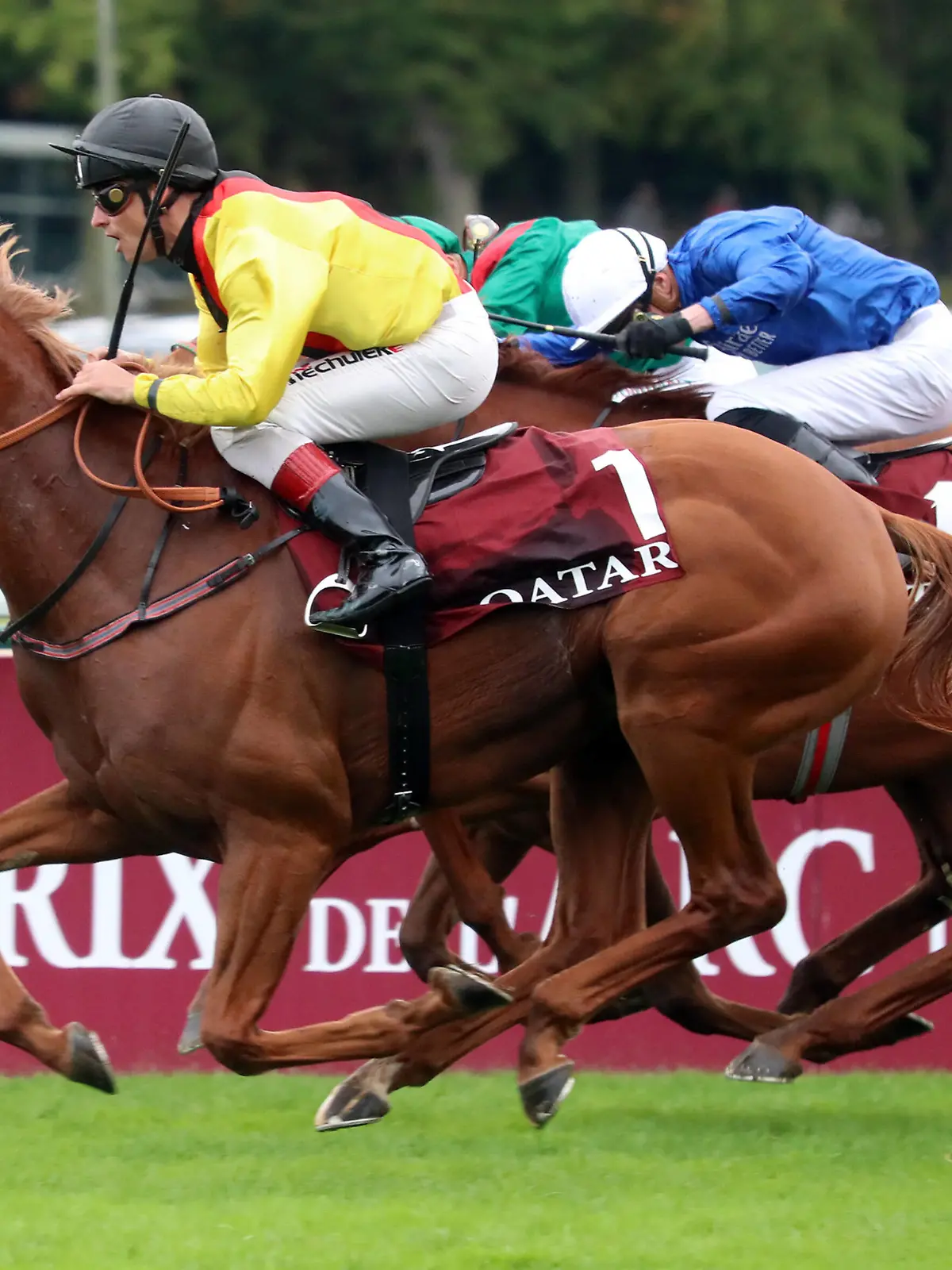 Mandatory Credit: Photo by Frank Sorge/racingfotos.com/Shutterstock 12522187ae , Longchamp, Torquator Tasso with Rene Piechulek wins the Prix de l Arc de Triomphe at Longchamp racecourse, Paris. Horse Racing - 03 Oct 2021 Horse Racing - 03 Oct 2021 PUBLICATIONxINxGERxSUIxAUTXHUNxGRExMLTxCYPxROMxBULxUAExKSAxONLY Copyright: xFrankxSorge/racingfotos.com/Shutterstockx 12522187ae 