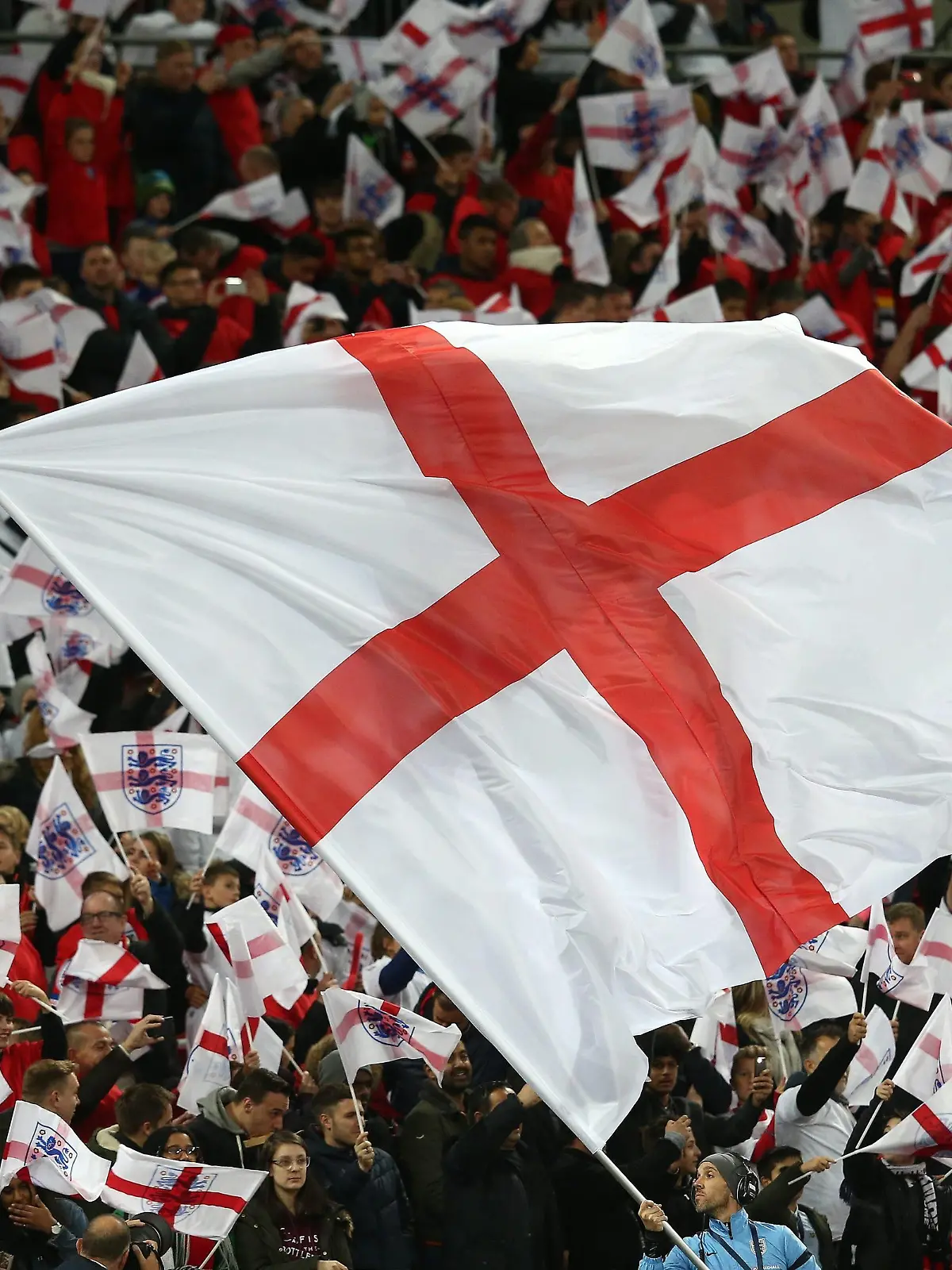 firo : 10.11.2017 Fußball, Saison 2017/2018 Länderspiel, Testspiel, Freundschaftsspiel: DFB Deutsche Nationalmannschaft Deutschland - England (0-0) England, Fans, Feature, Allgemein, Hintergrund, Hinterleger