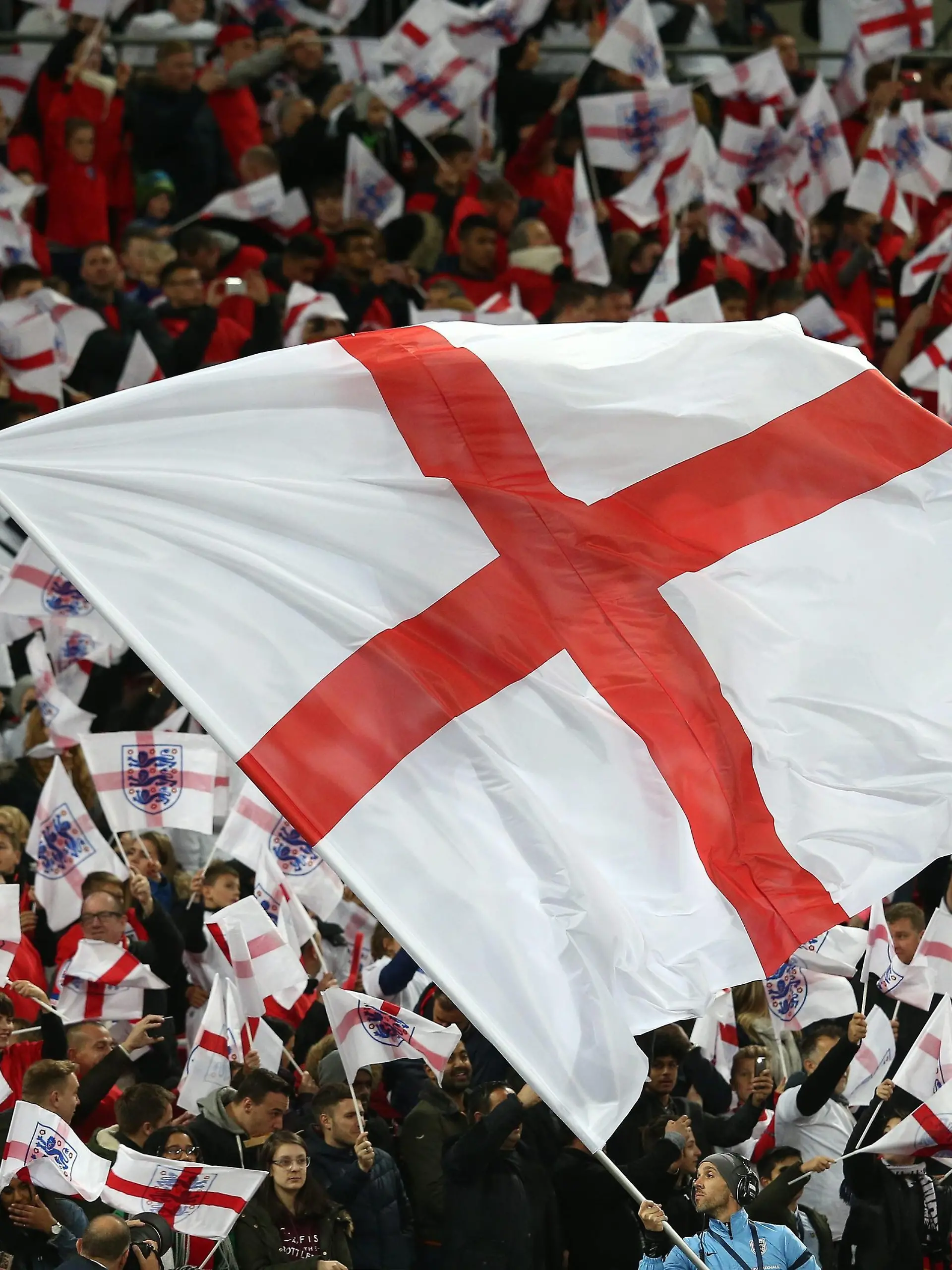 firo : 10.11.2017 Fußball, Saison 2017/2018 Länderspiel, Testspiel, Freundschaftsspiel: DFB Deutsche Nationalmannschaft Deutschland - England (0-0) England, Fans, Feature, Allgemein, Hintergrund, Hinterleger