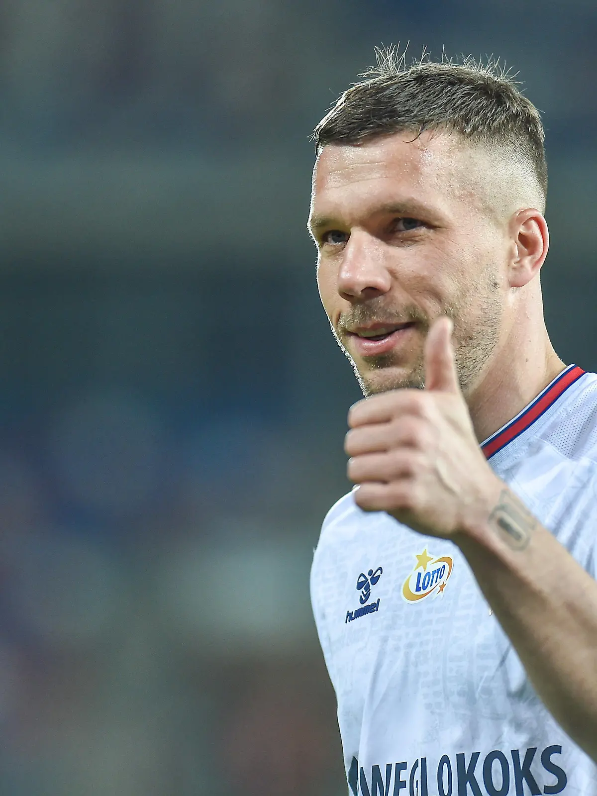 2023.05.05 Zabrze Pilka nozna PKO Ekstraklasa Sezon 2022/2023 Gornik Zabrze - Warta Poznan N/z Lukasz Podolski, radosc, kciuk, usmiech Foto Marcin Bulanda / PressFocus 2023.05.05 Zabrze Football Polish PKO Ekstraklasa League Season 2022/2023 Gornik Zabrze - Warta Poznan Lukasz Podolski, radosc, kciuk, usmiech Credit: Marcin Bulanda / PressFocus / NEWSPIX.PL --- Newspix.pl POLAND OUT PUBLICATIONxNOTxINxPOL 20230505xPF_MB184