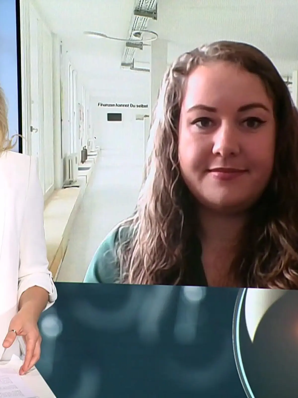 Diese Fragen und noch weitere beantwortet Sanierungsexpertin Sandra Duy von Finanztip im RTL/ntv-Energietalk mit RTL-Reporterin Vivian Bahlmann.
