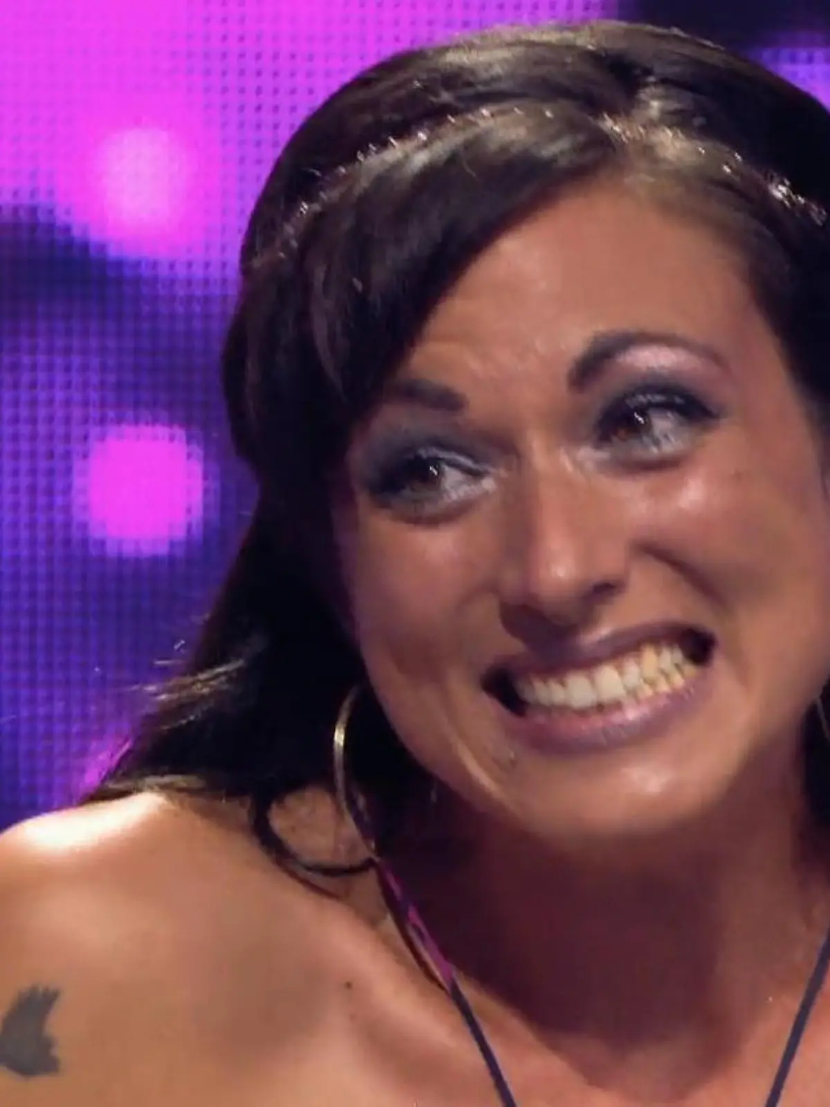 "Take Me Out"-Single-Lady Julia leidet an Misophonie